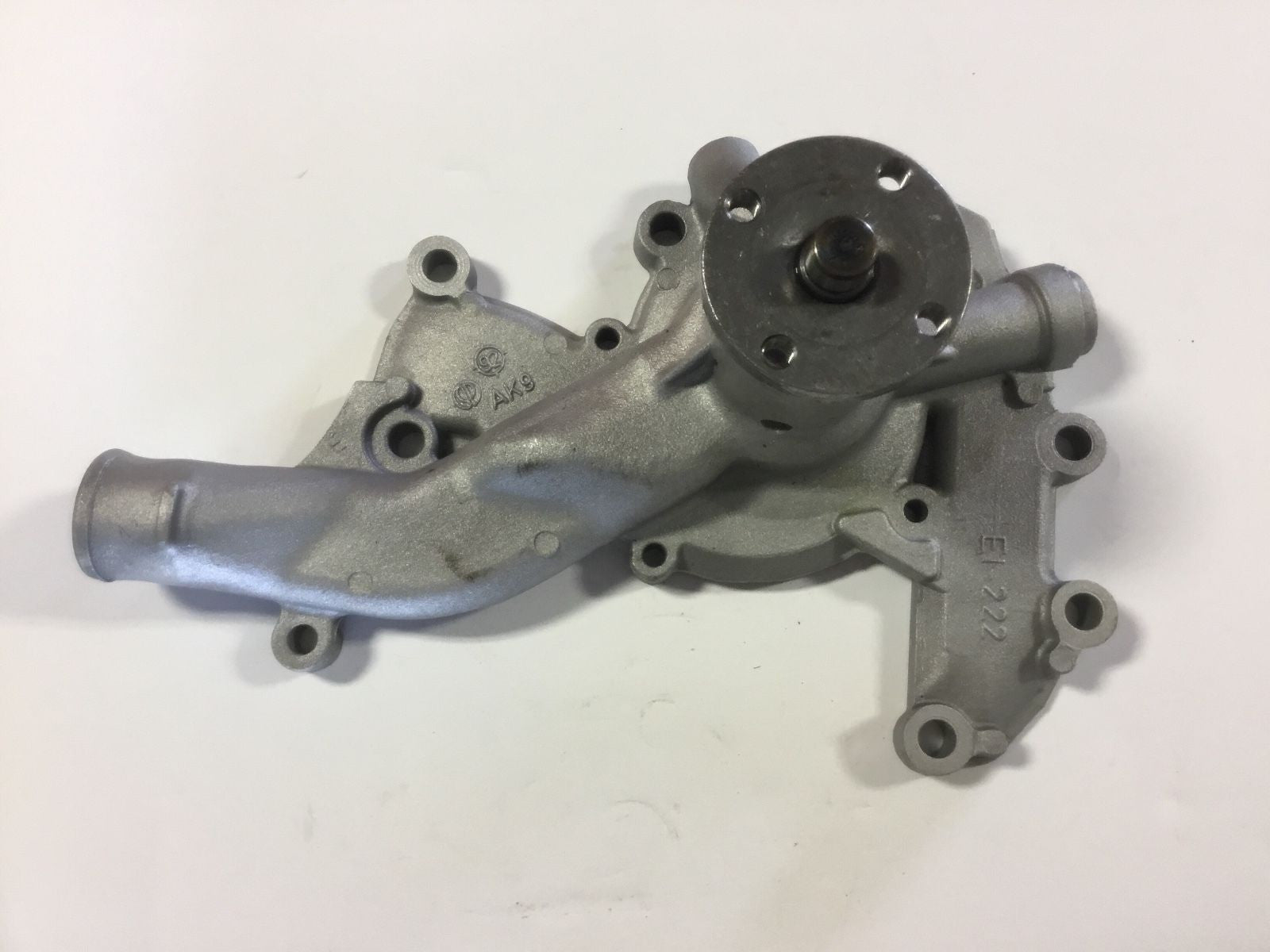 Engine Water Pump Interchangeable with Airtex AW5010