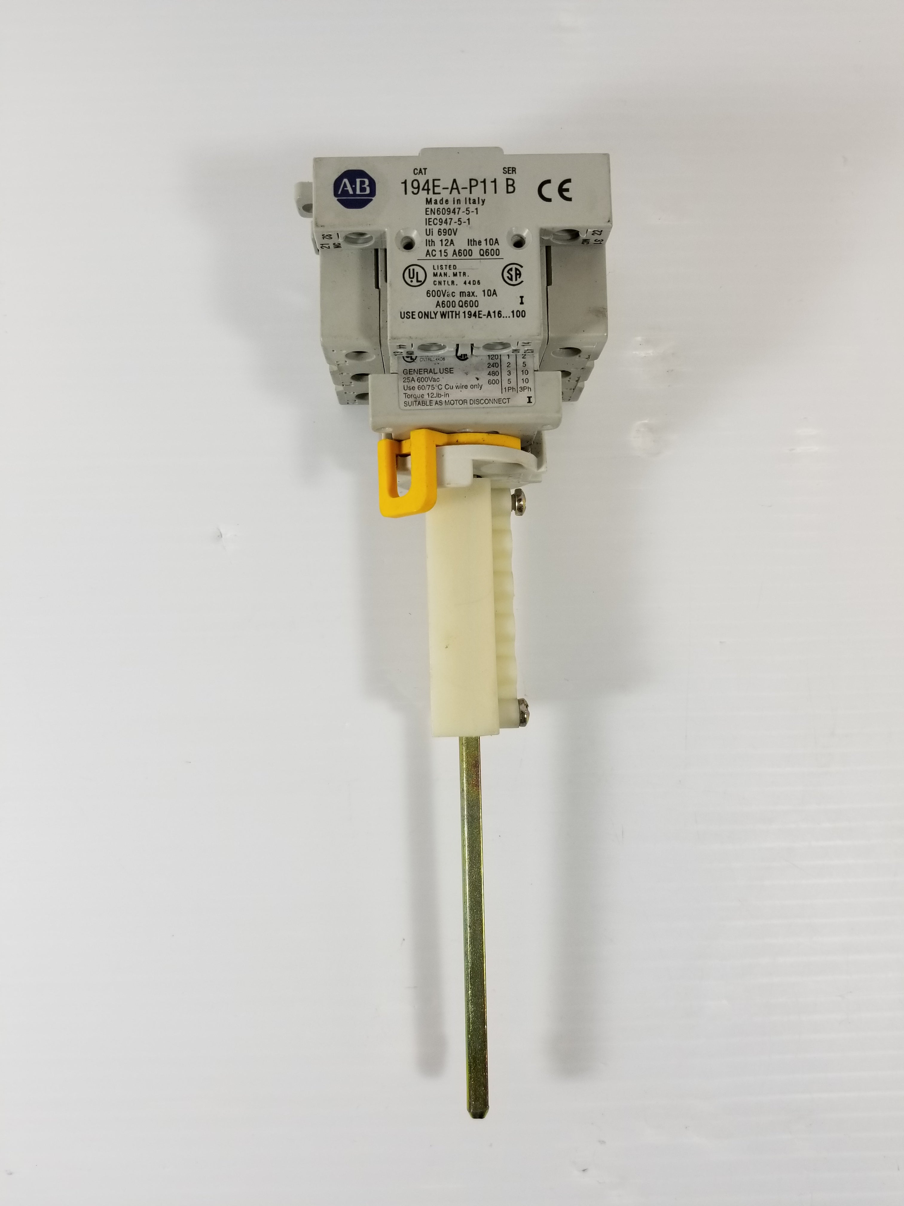 Allen-Bradley 194E-A25-1753/B Disconnect Switch w/Aux Contact 194E-A-P11 Handle