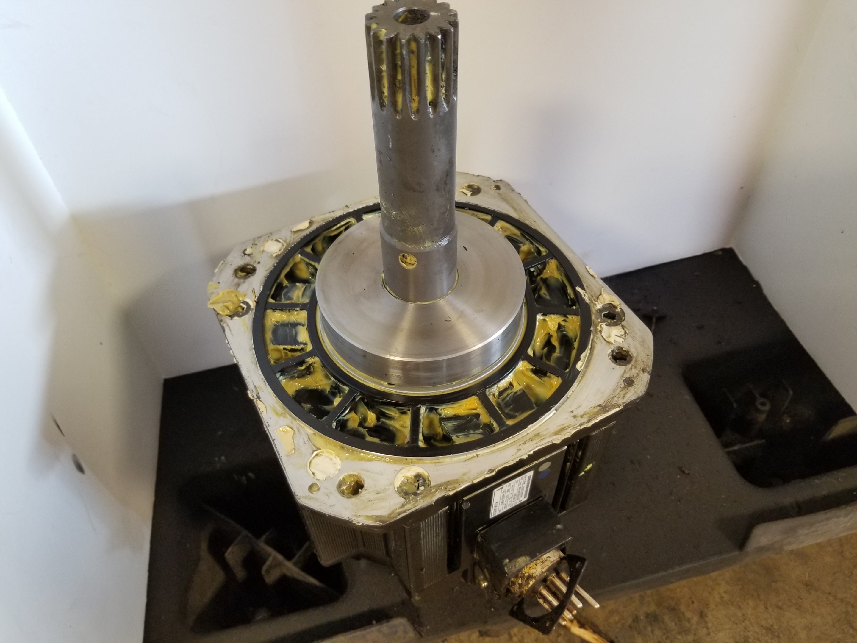 Yaskawa SGMD-40AWA-YR13 200V 22.8A AC Servo Drive