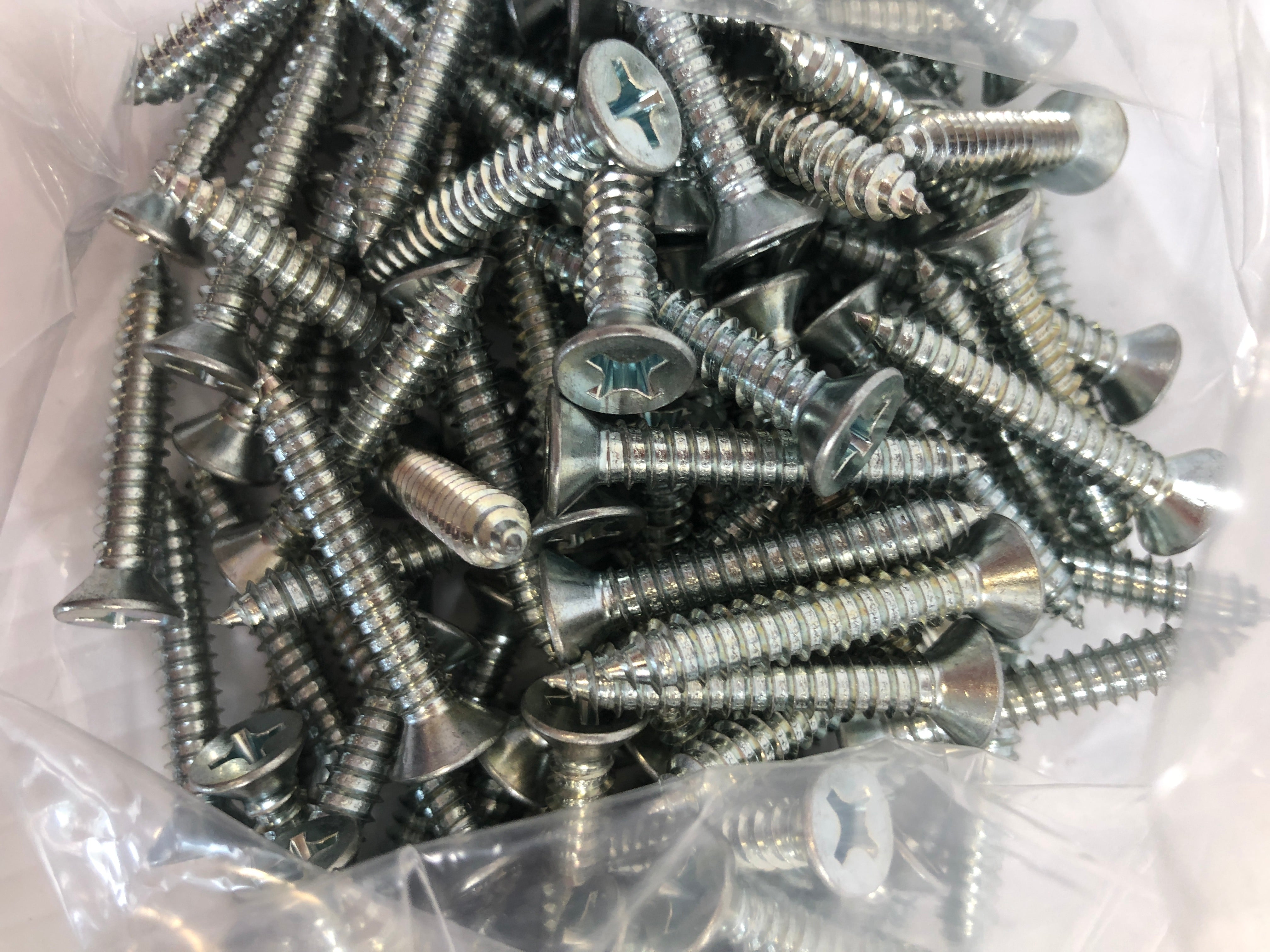 Screws 1/4 x 1-1/2" 58902045000 - Lot of 100
