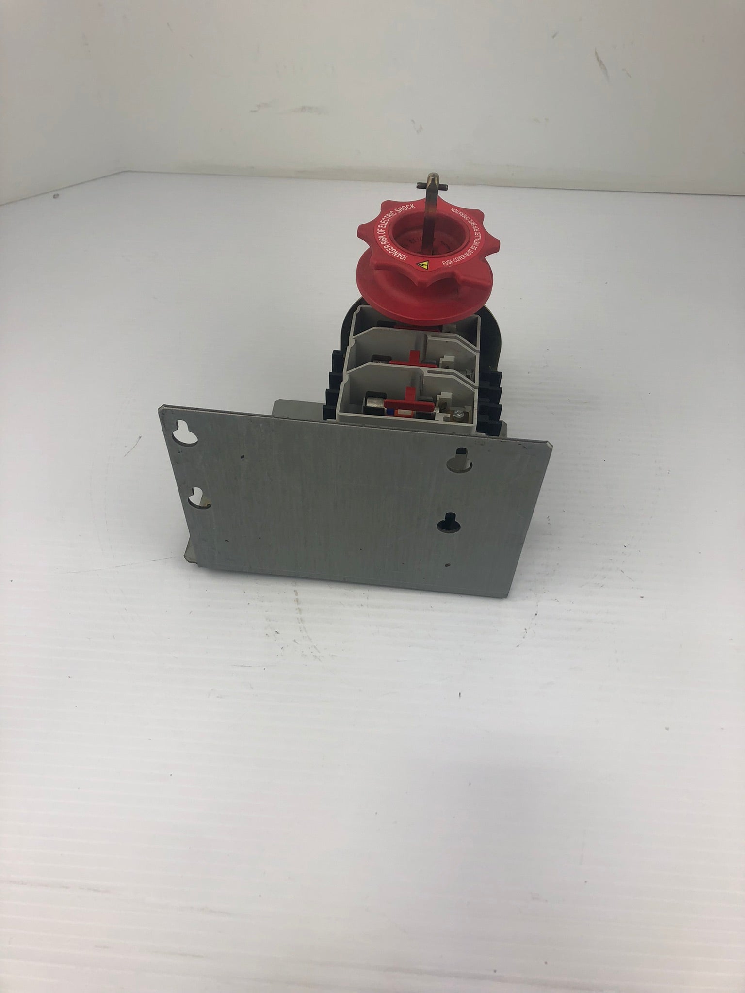 Allen-Bradley 194RF-NC030* Ser A Fused Disconnect Switch Mounted Broken Handle