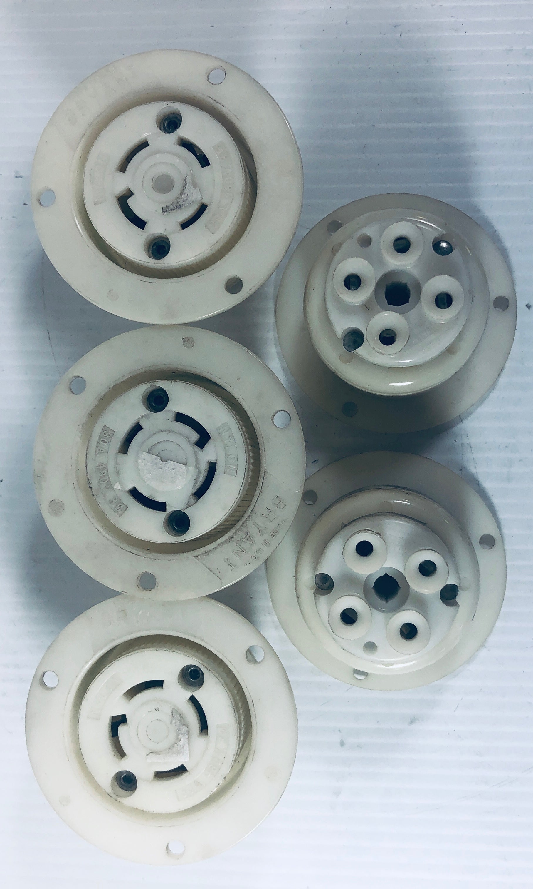 Bryant Locking Connector 80A 480V Lot of 5