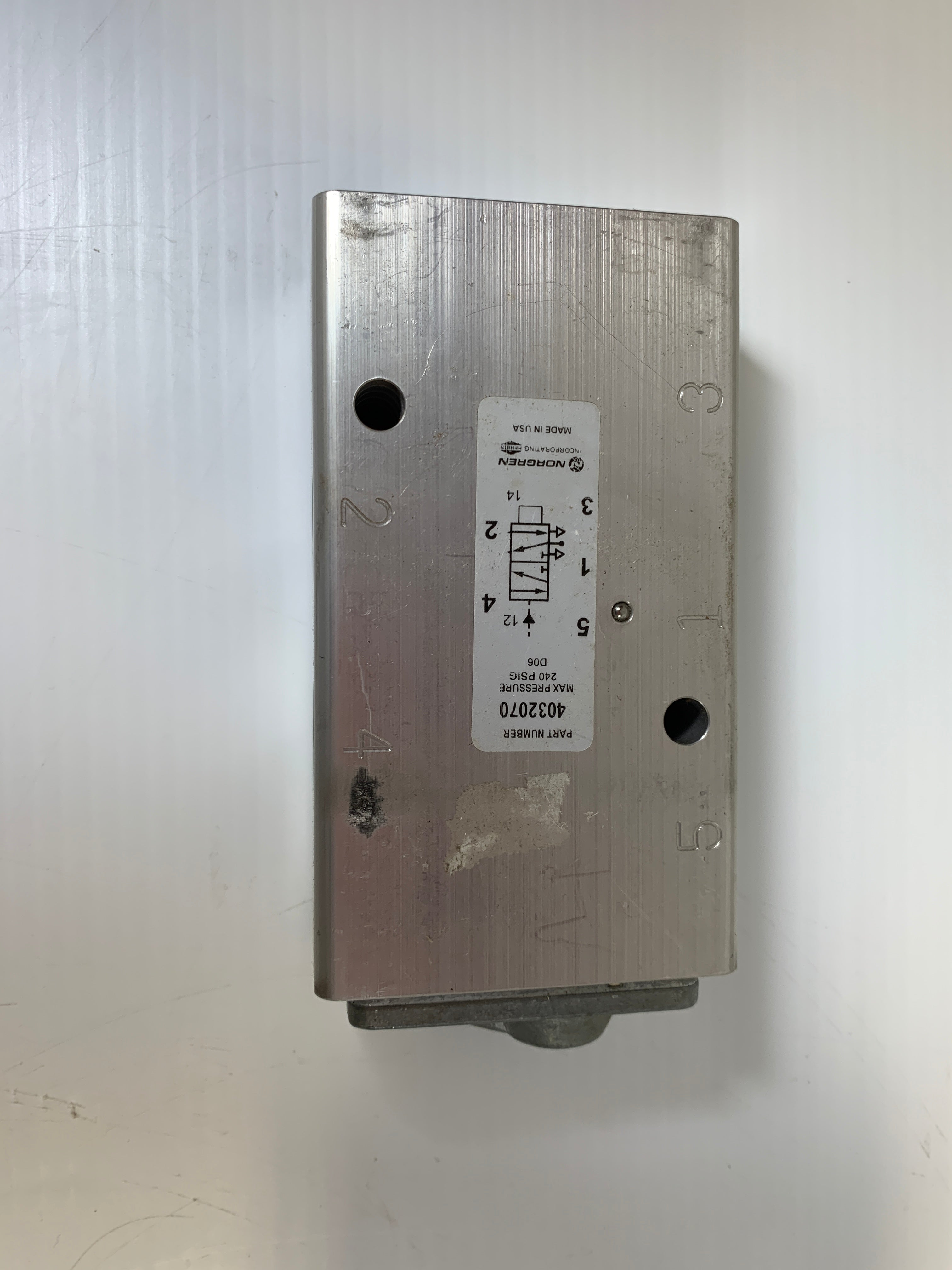 Norgren Pneumatic Valve 4032070 240 PSIG