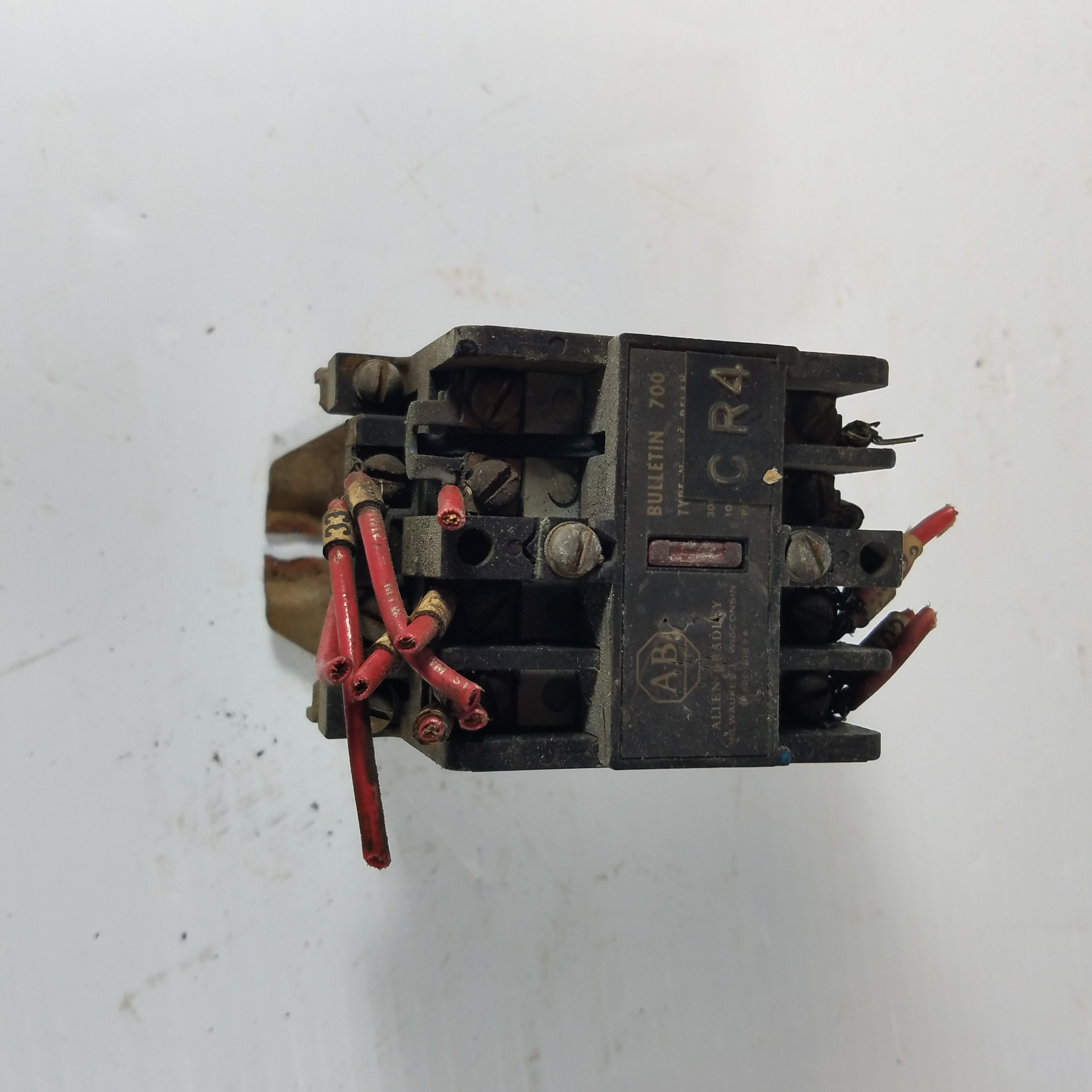 Allen-Bradley 700-N400A1 Control Relay