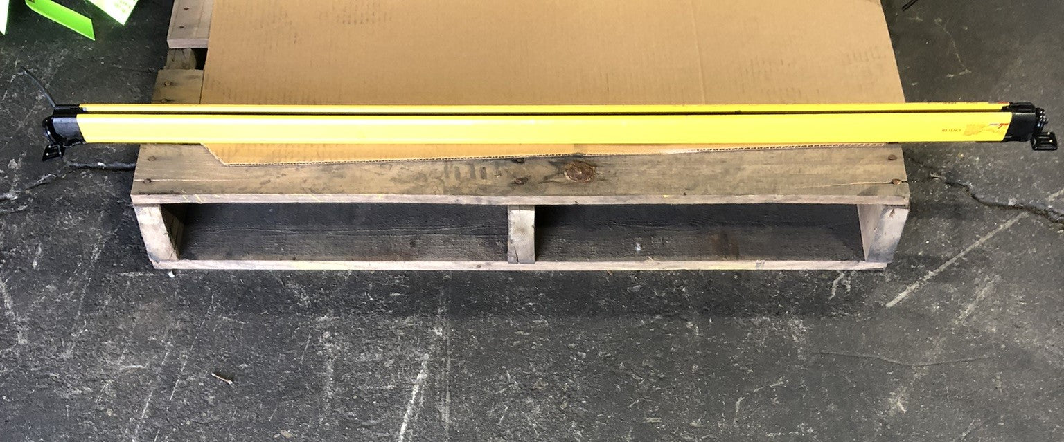 Keyence GL-R64H-T Transmitter #A3510571