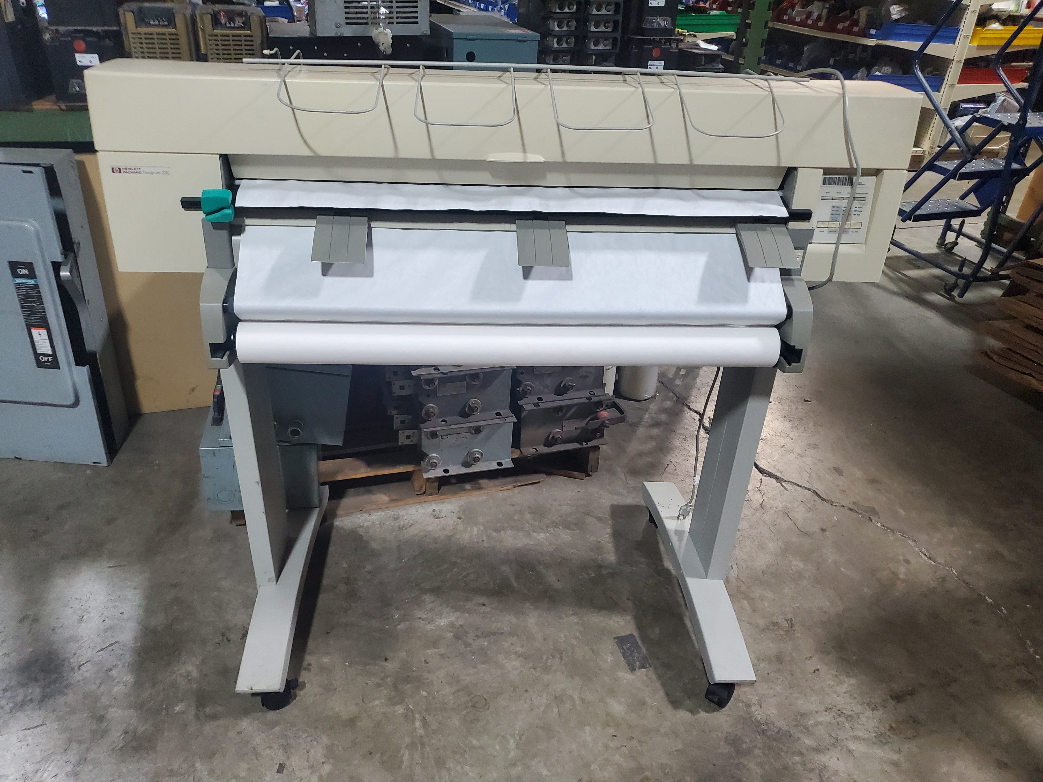 Hewlett-Packard DesignJet 330 HP Large Format Plotter Printer with Rolling Stand