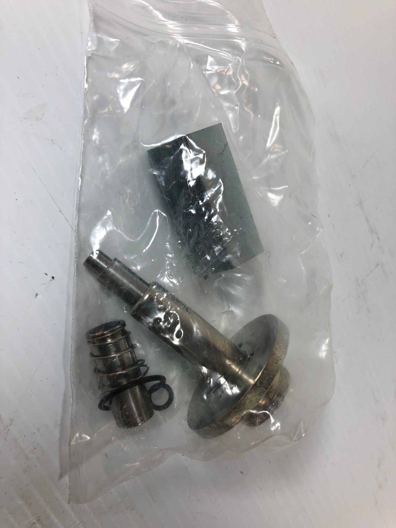 ASCO Red Hat 8314 Midget 3-Way Solenoid Valve 302883 812022