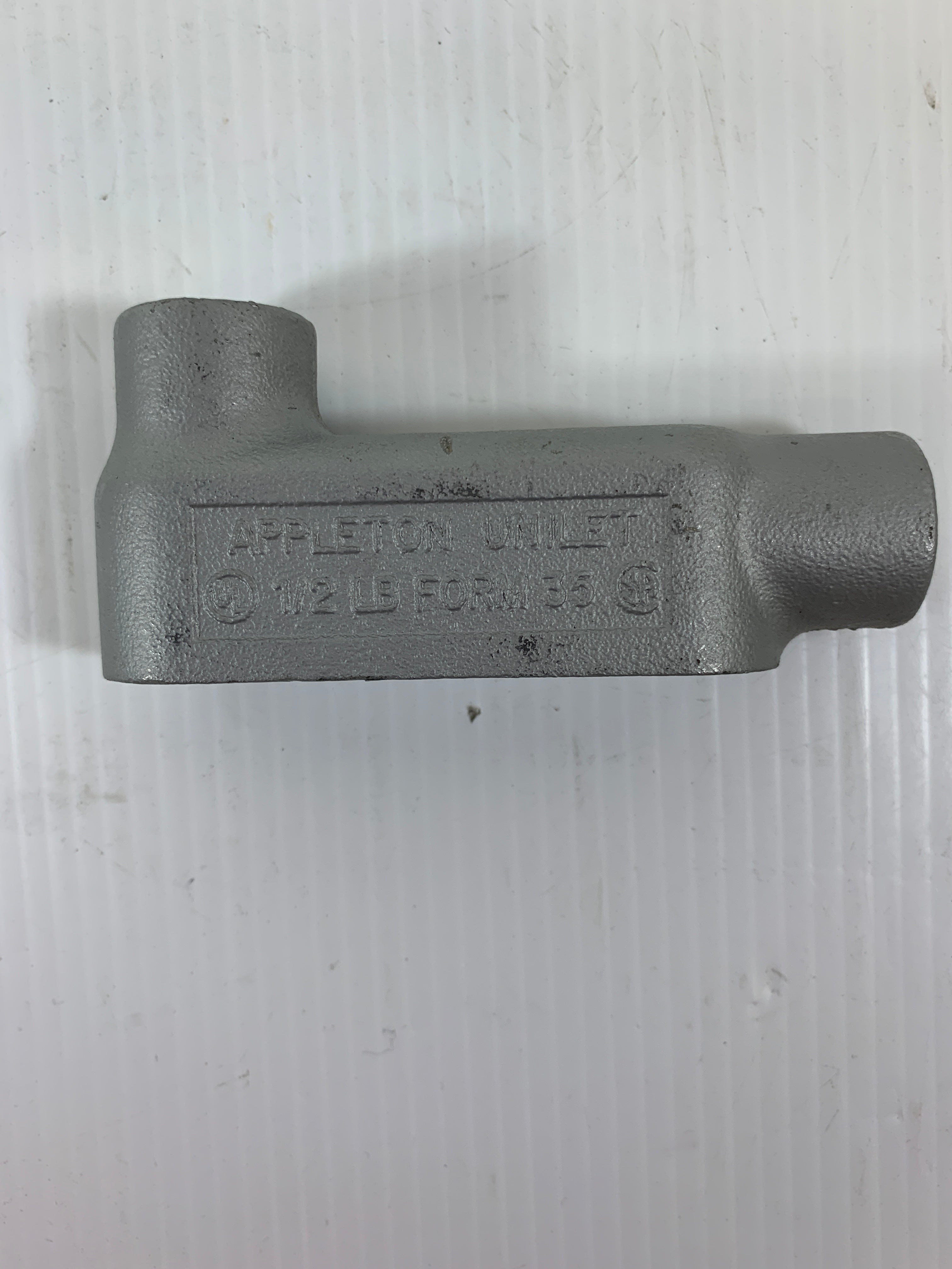 Appleton Unilet Conduit Fitting 1/2" Form 35 LB50-M - Lot of 8