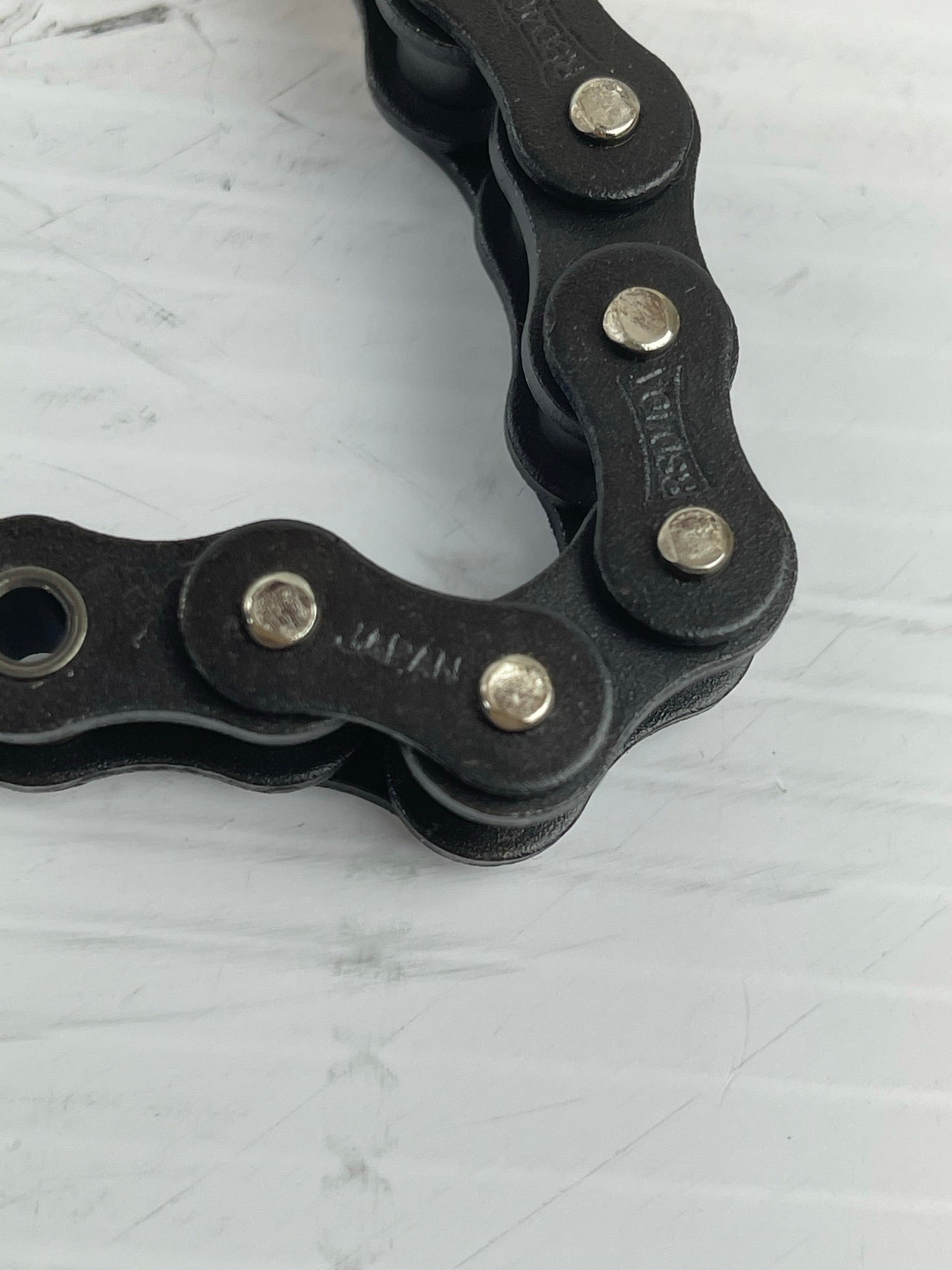 Subaki Chain RS0-40A 37"