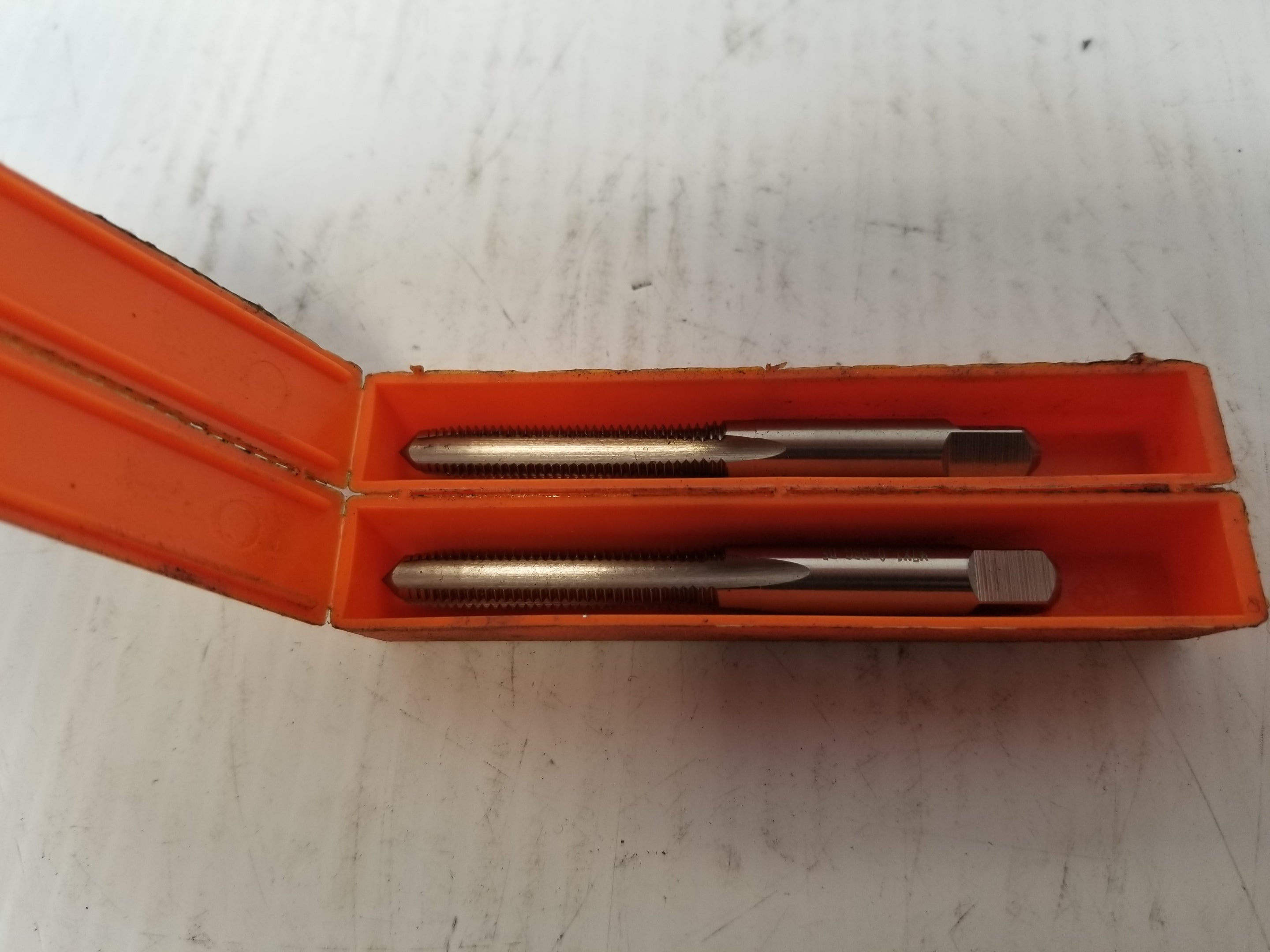 Hertel 77429447 M7X1 Hand Plug Tap (Lot of 2)