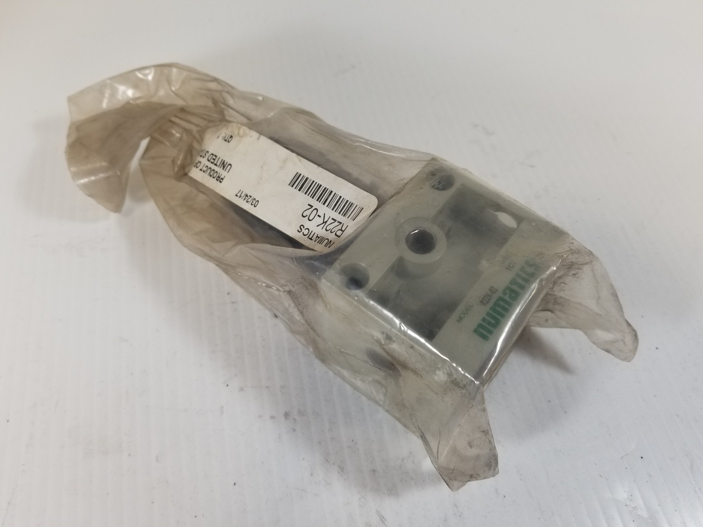 Numatics R22K-02 Pneumatic Pressure Regulator 1/4"NPT
