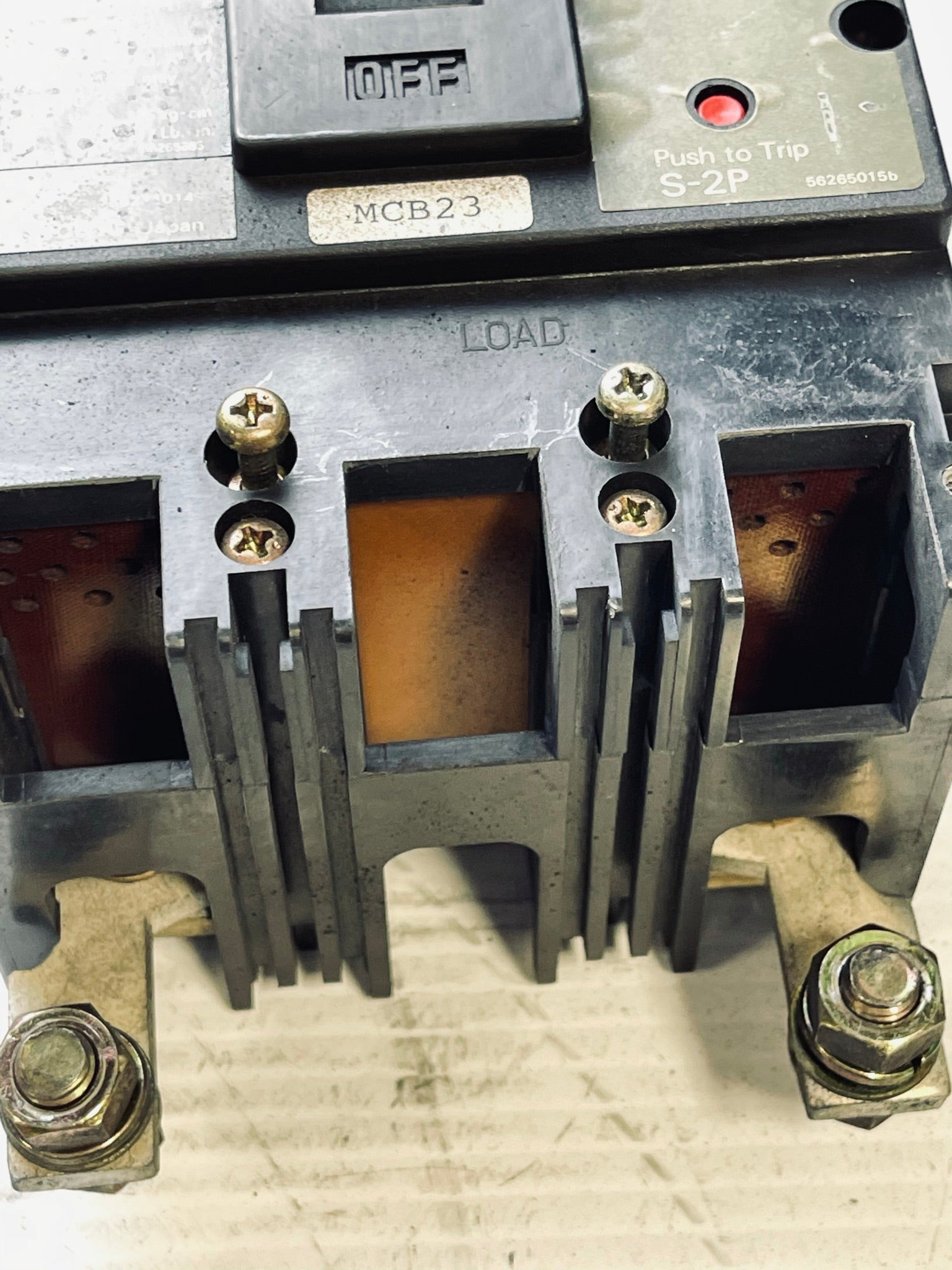 Fuji BU-ESB BU-ESB2015 15 AMP 40C 600V AC 2 Pole Circuit Breaker