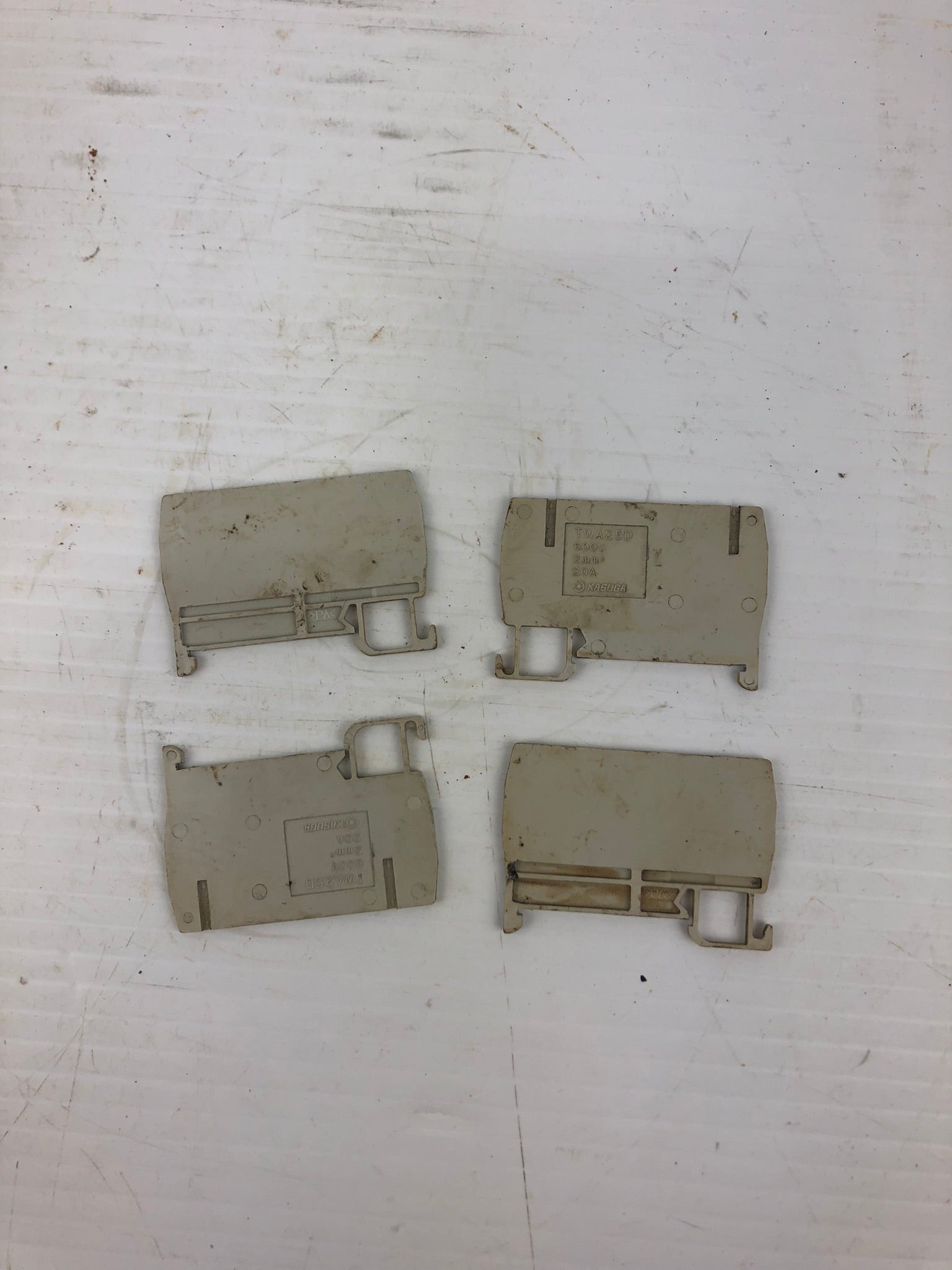 Kasuga TWA25D Terminal Block Ends/Covers 600V 2mm 20A - Lot of 4