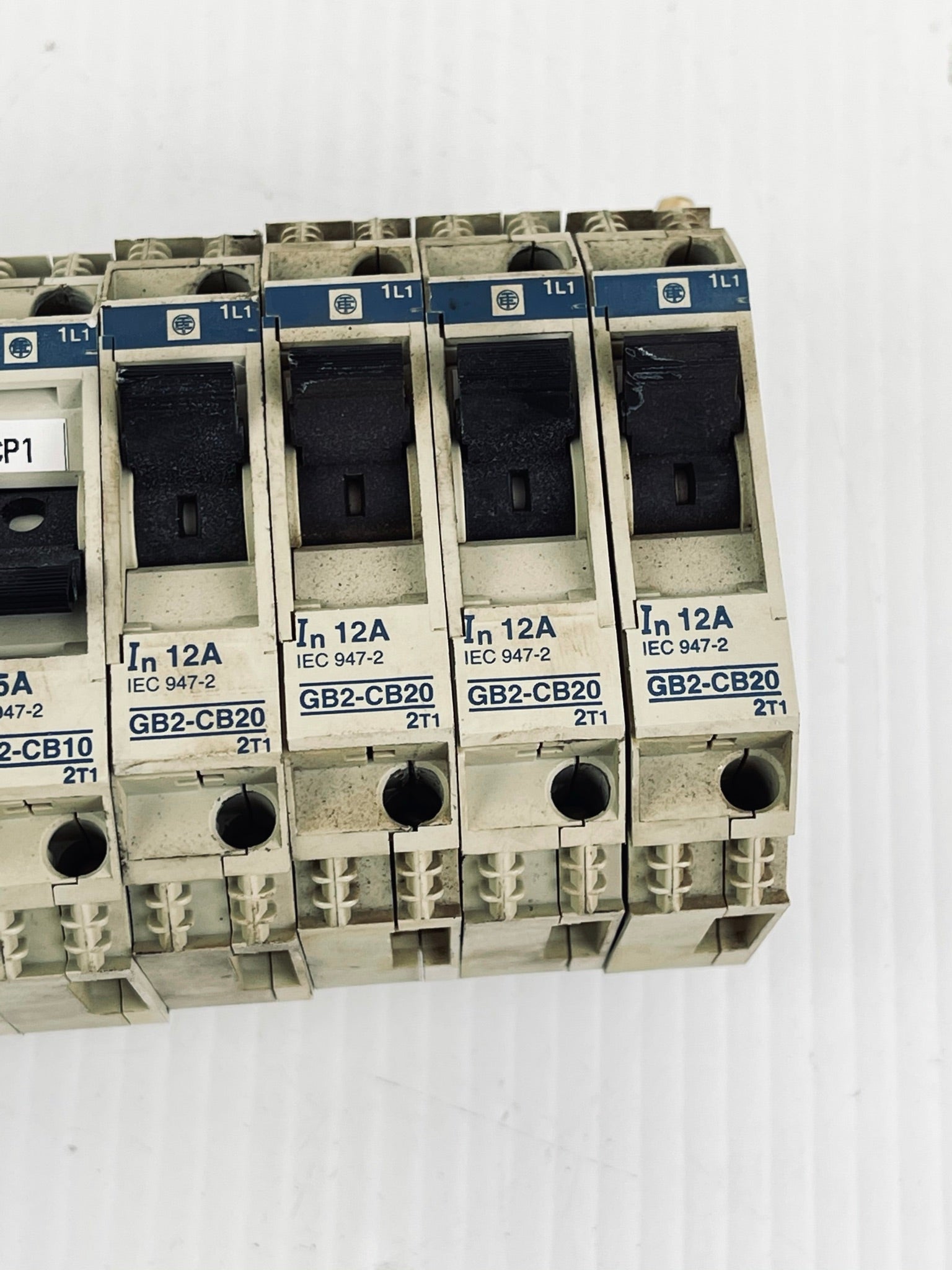 Telemecanique Circuit Breaker Lot of 9 GB2-CB08 CB16 CB10 CB20 12 AMP