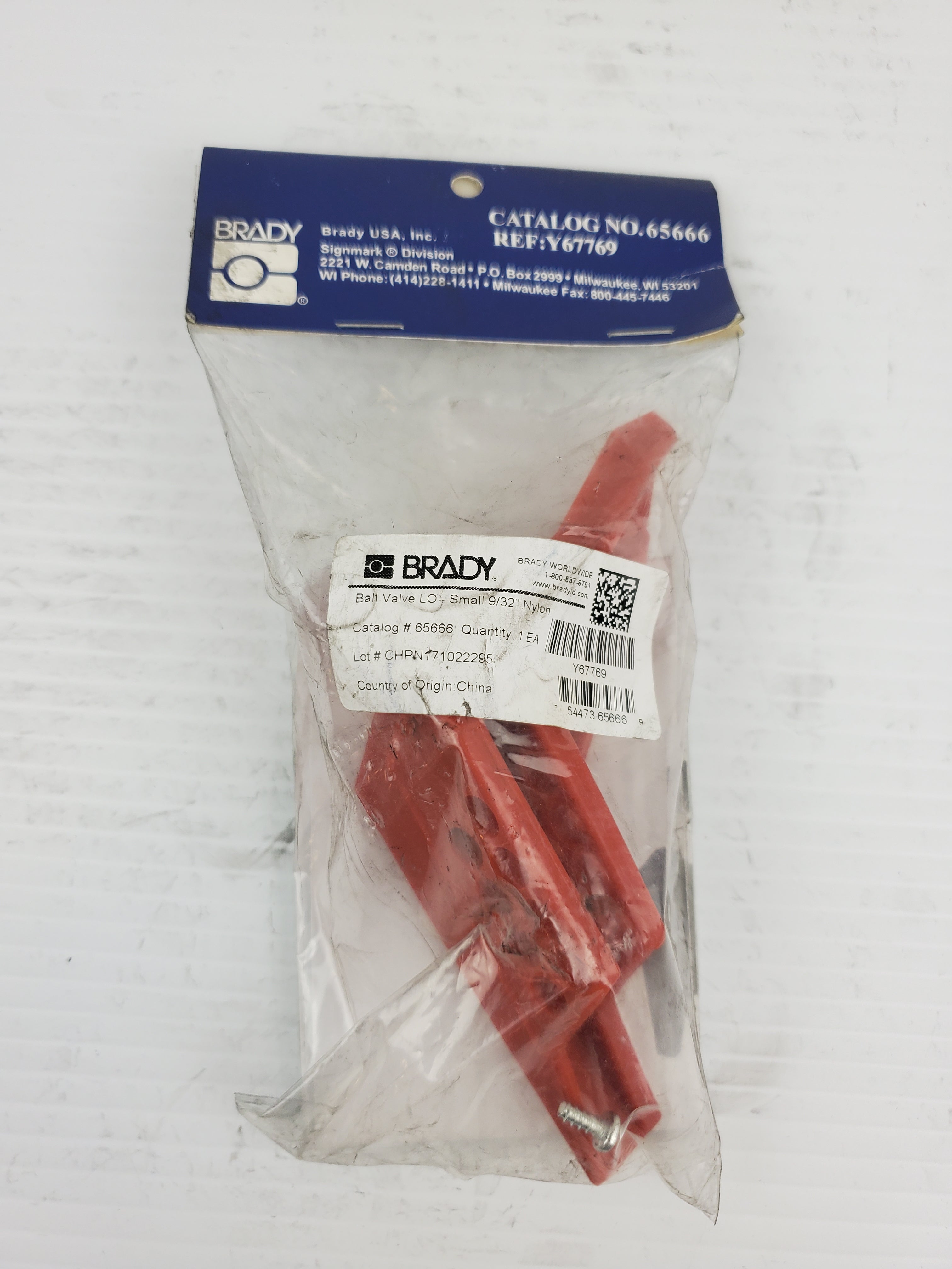Brady 65666 Ball Valve Lockout - Small 9/32" Nylon