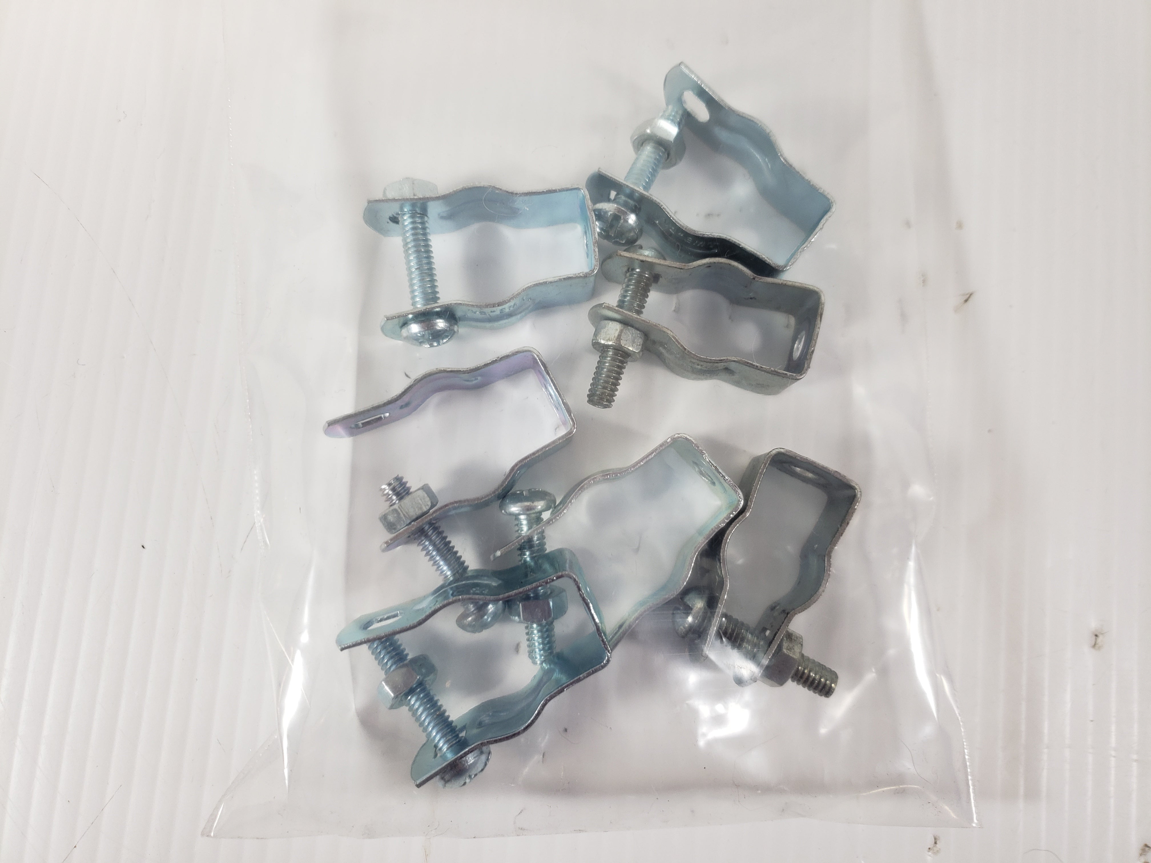 Conduit Hangers 1/2" (Lot of 7)