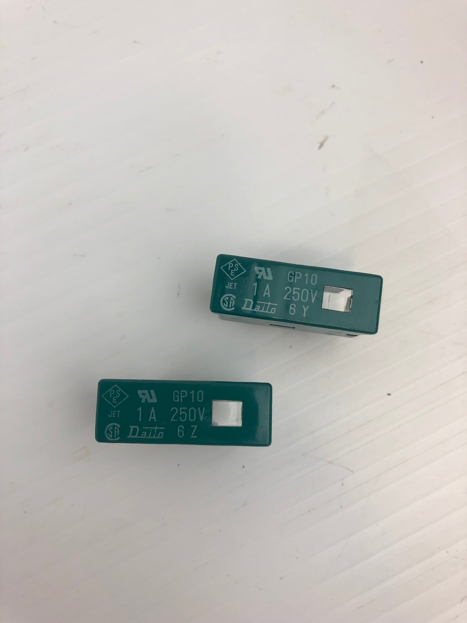 Daito GP10 Indicating Fuses 1A 250V (Lot of 2)