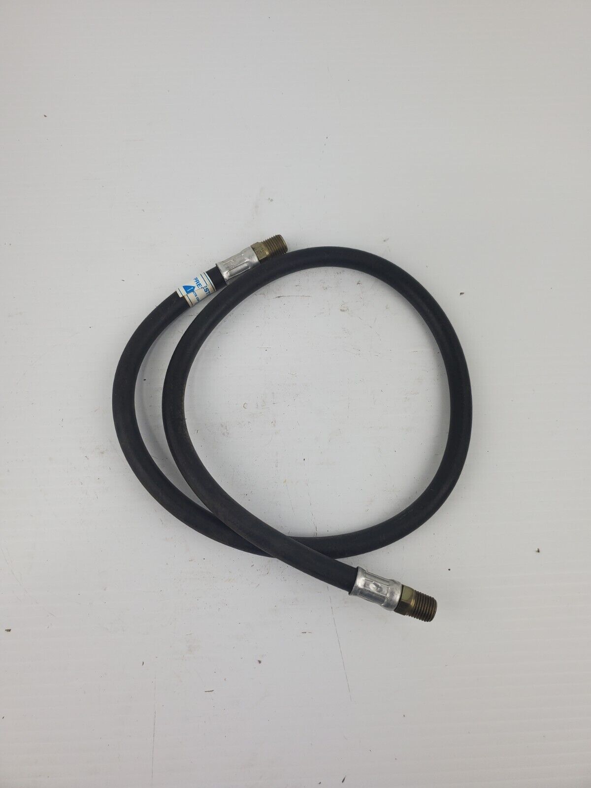 Dayco SAE 100R6 1/4" Hose - Overall Length 36"