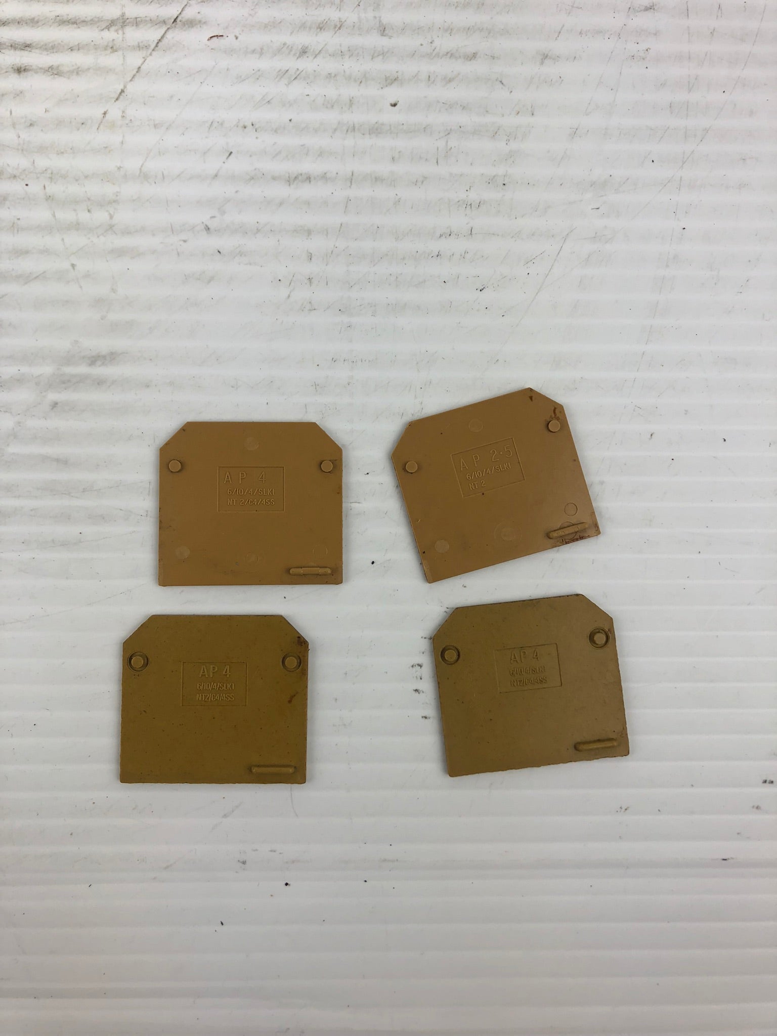 Klippon AP 2.5 & AP 4 Terminal Blocks Ends - Lot of 4