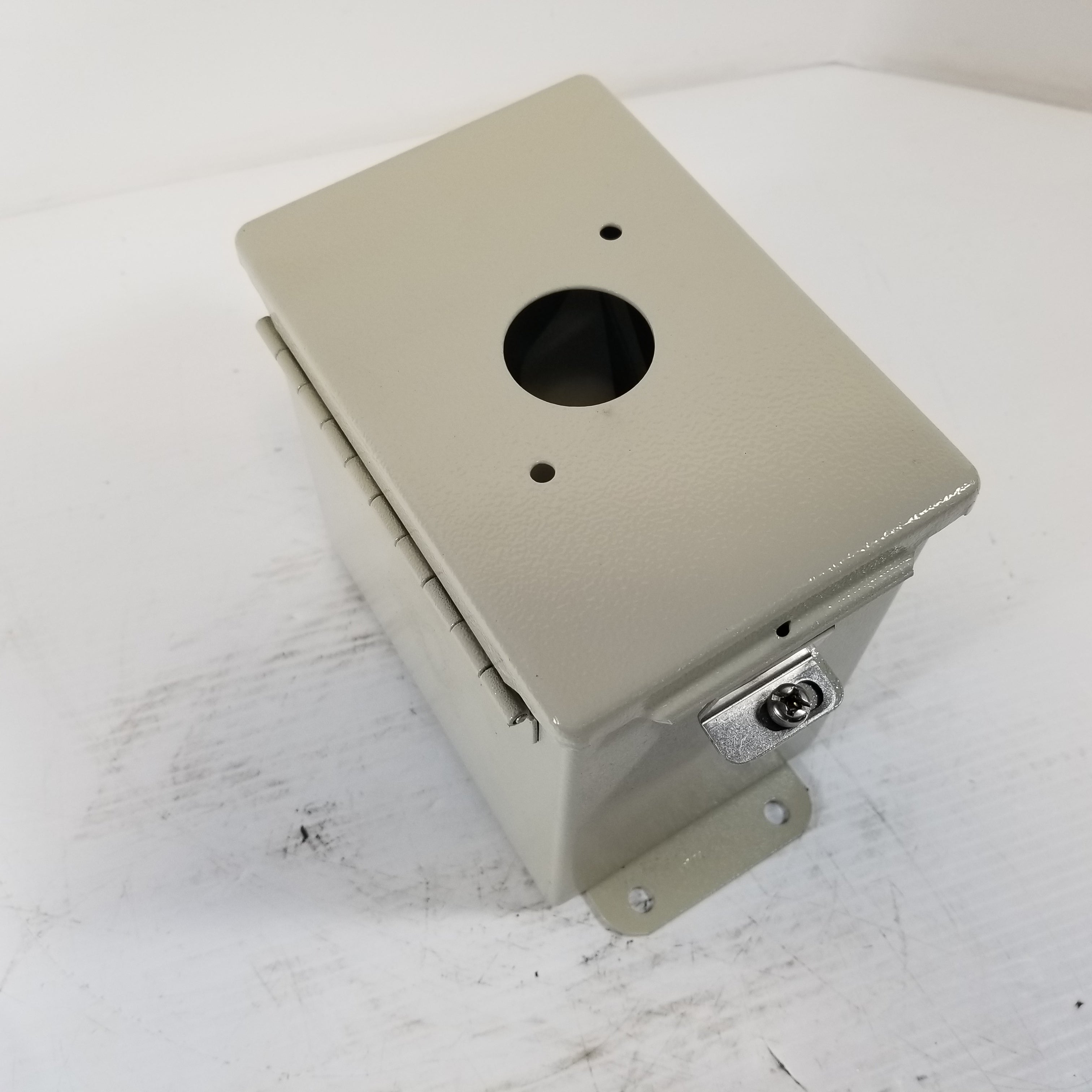Hoffman 198FDF645D Single Switch Electrical Enclosure 7x6x5" Outer