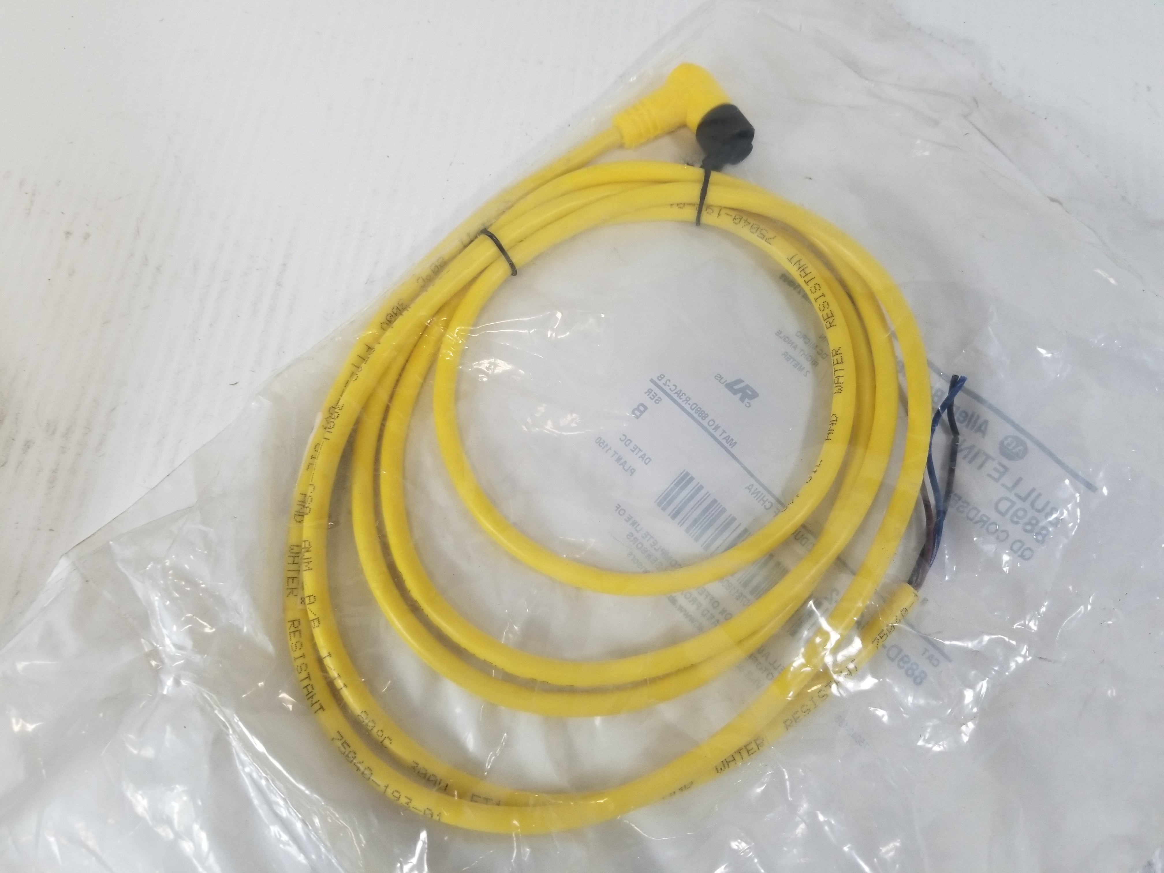 Allen-Bradley 889D-R3AC-2 Cordset 3 Pin DC Micro Right Angle 2M