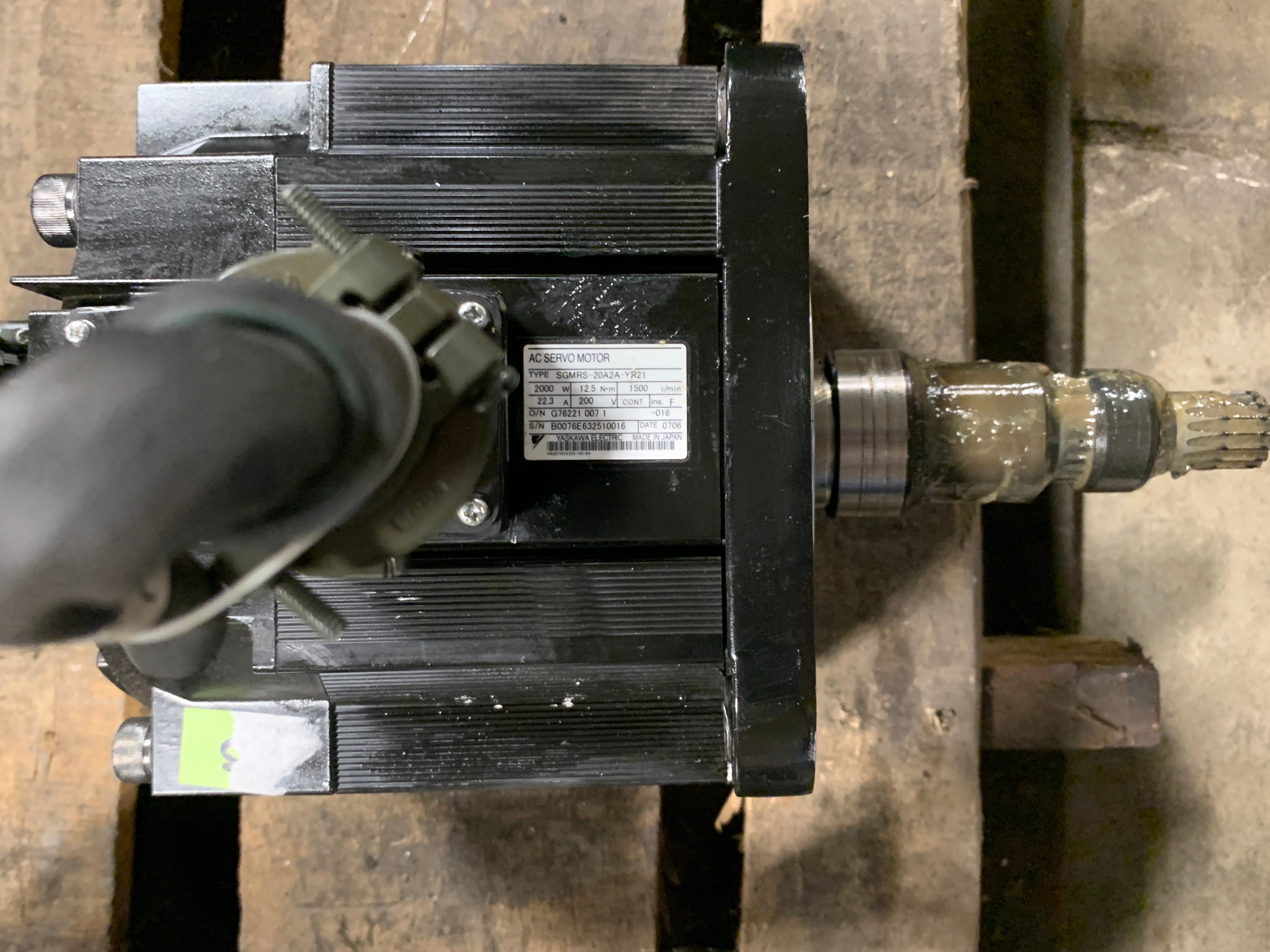 Yaskawa SGMRS-20A2A-YR21 Servo Motor