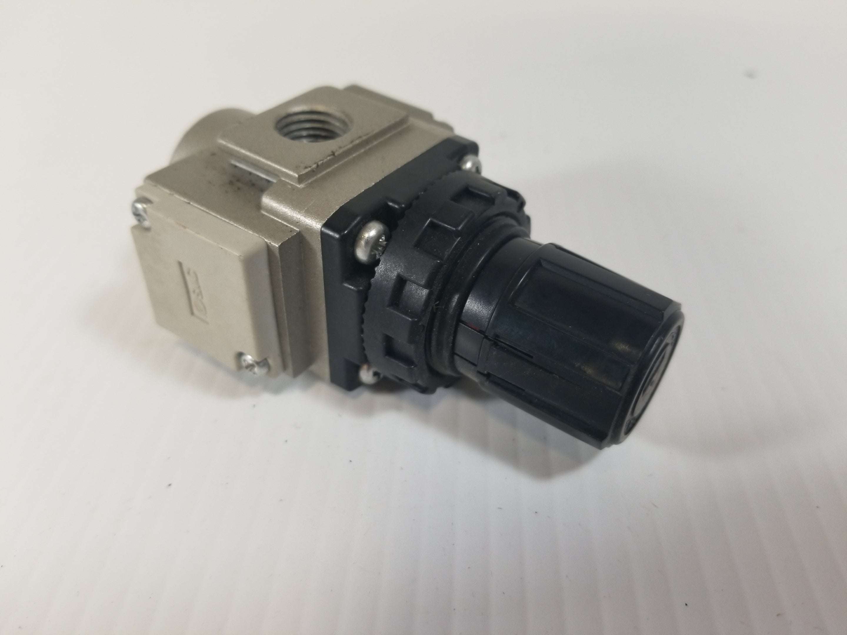 SMC AR20-N02H-1Z Pneumatic Pressure Regulator