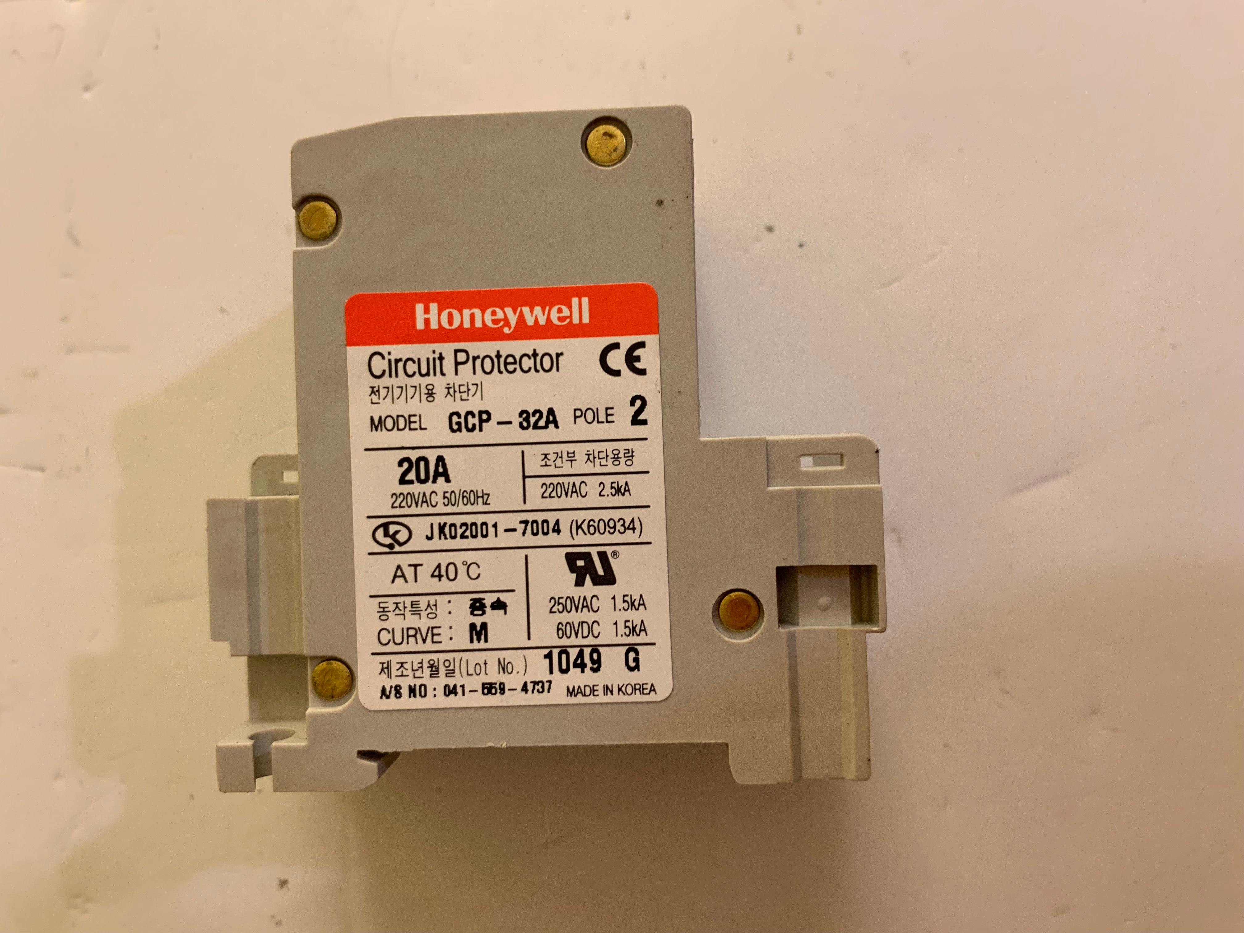Honeywell GCP-32A Circuit Protector 2-Pole 20A