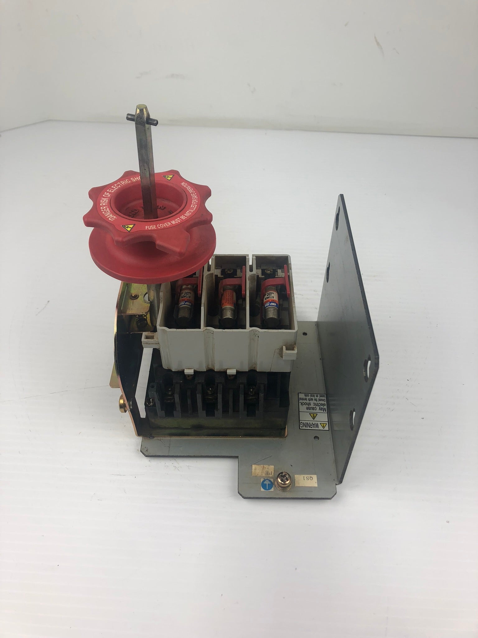 Allen-Bradley 194R-M/A83899 Fused Disconnect Switch Broken Handle Cracked Casing