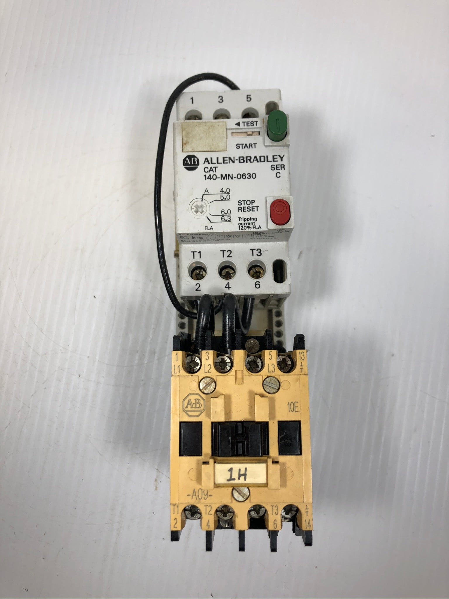Allen-Bradley 140-MN-0630 Manual Motor Starter Ser C with 100-A09ND3 Ser B