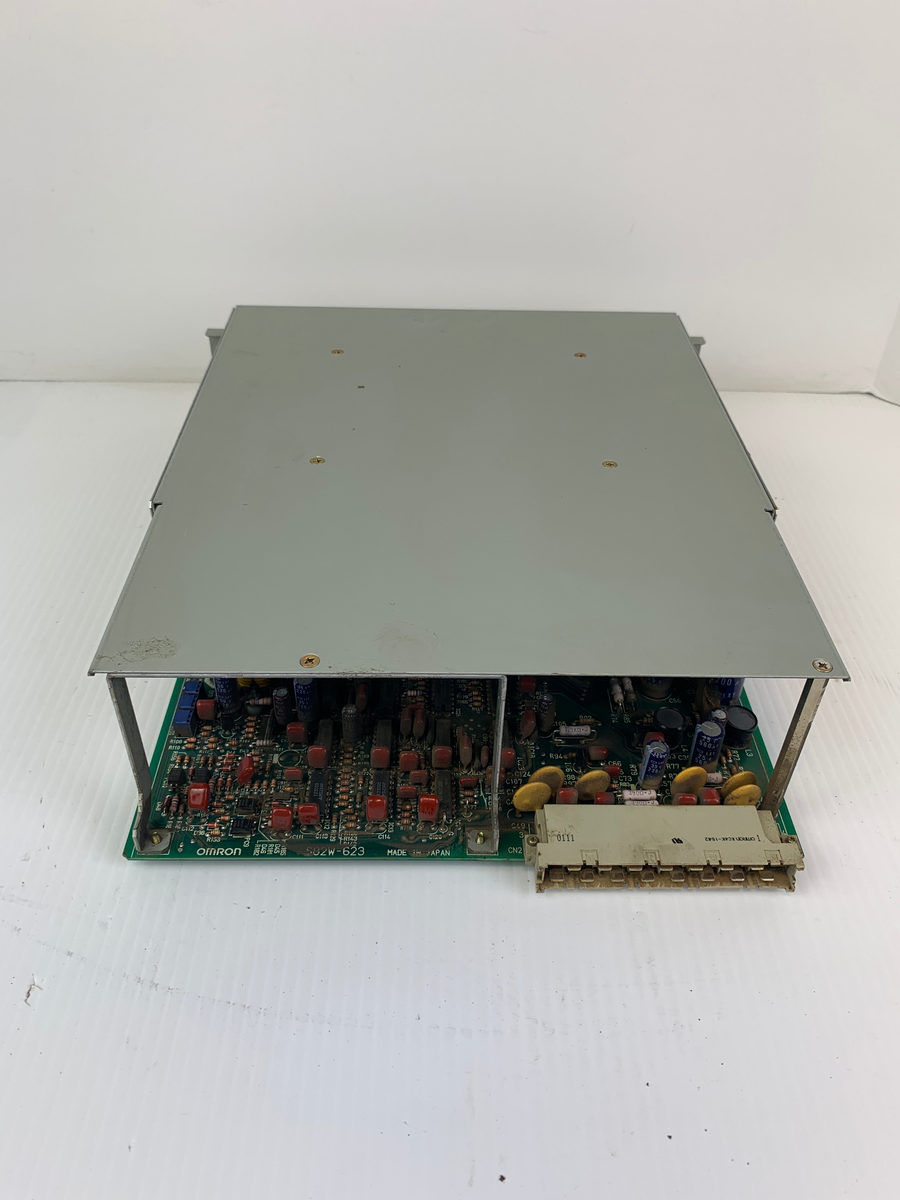 Kawasaki Power Supply Omron S82W-623 50630-1049 210 Volts