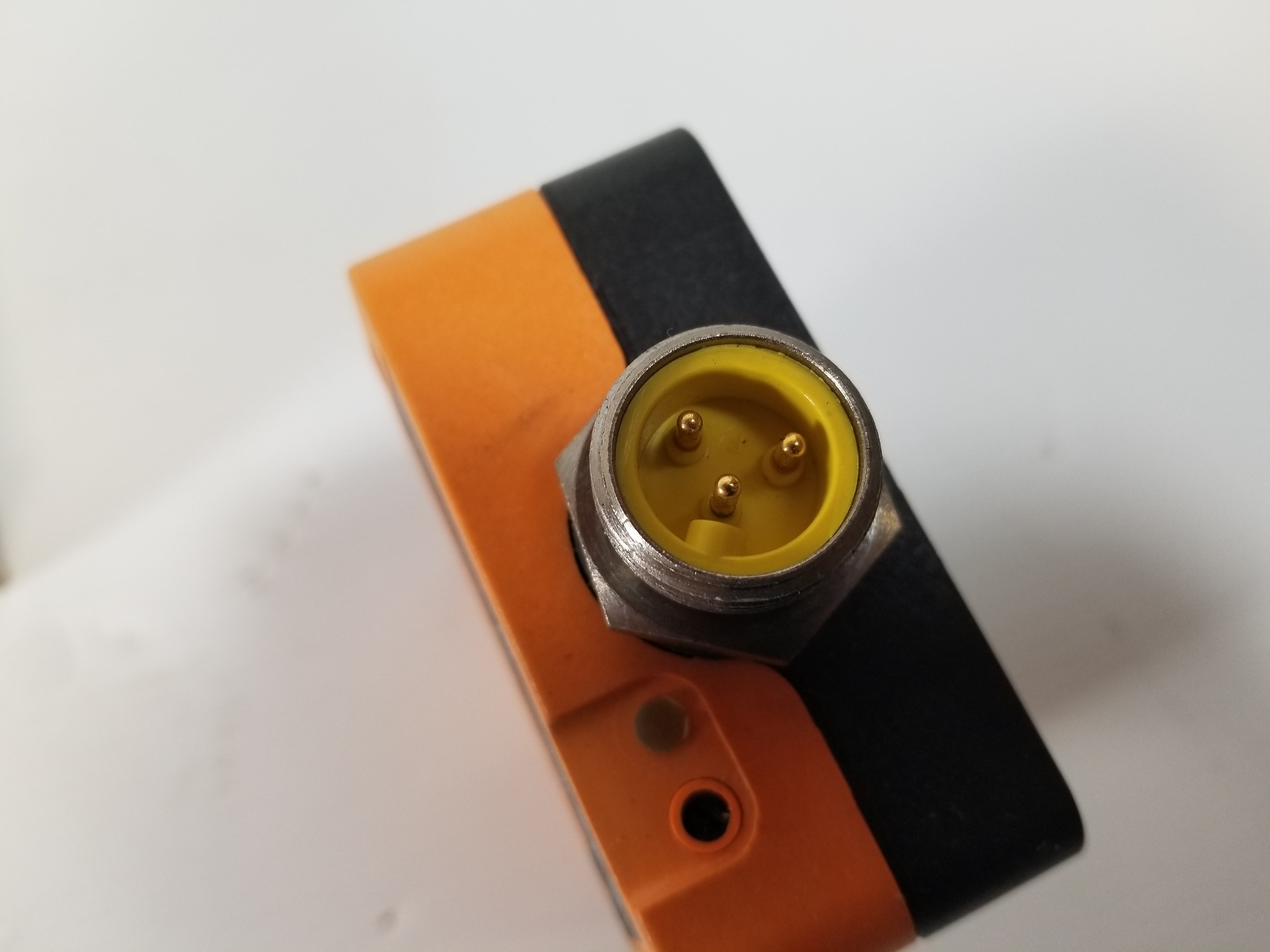 IFM Efector ID3507 Inductive Proximity Sensor