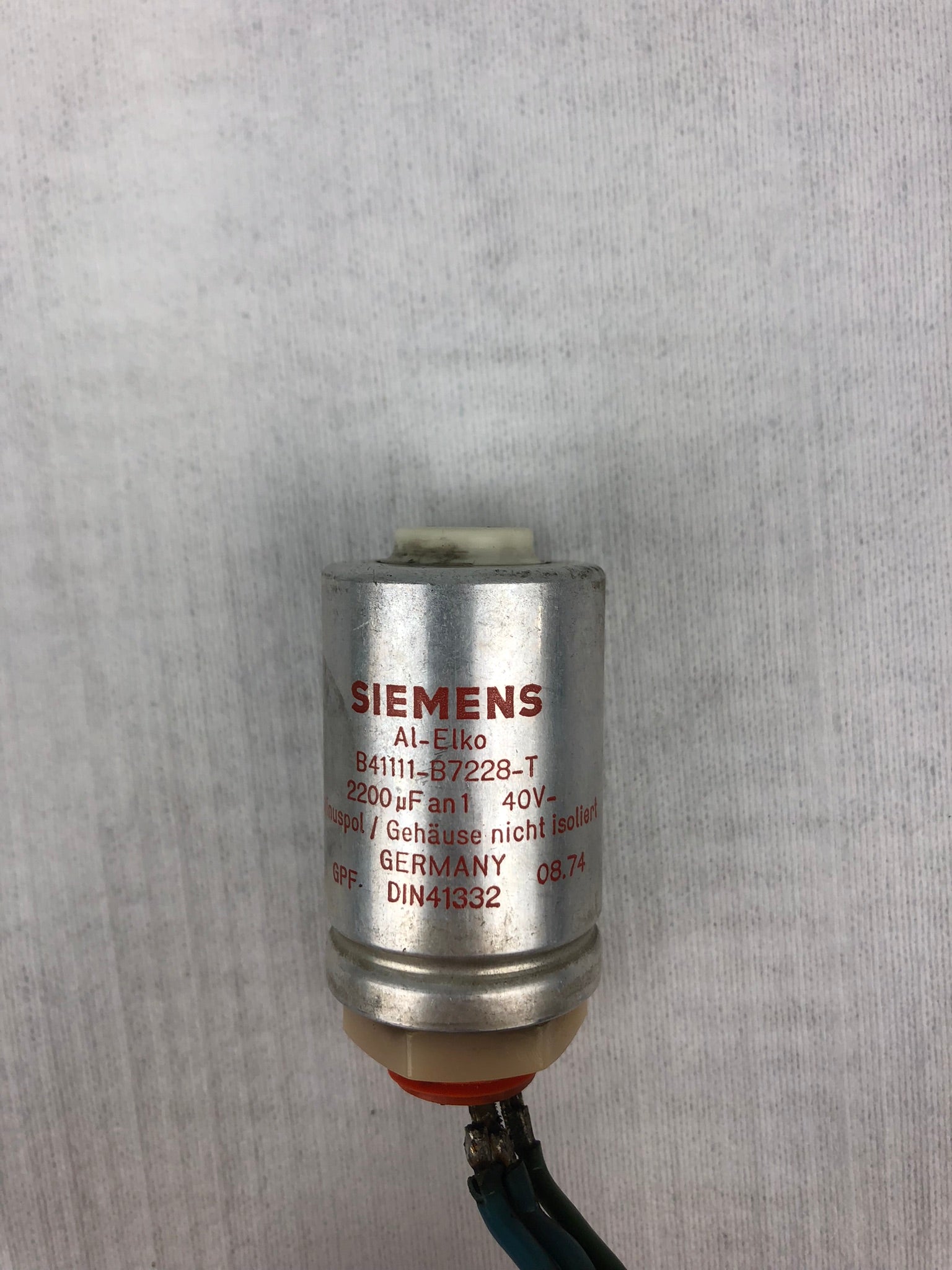 Siemens AL-ELKO Capacitor B41111-B7228-T