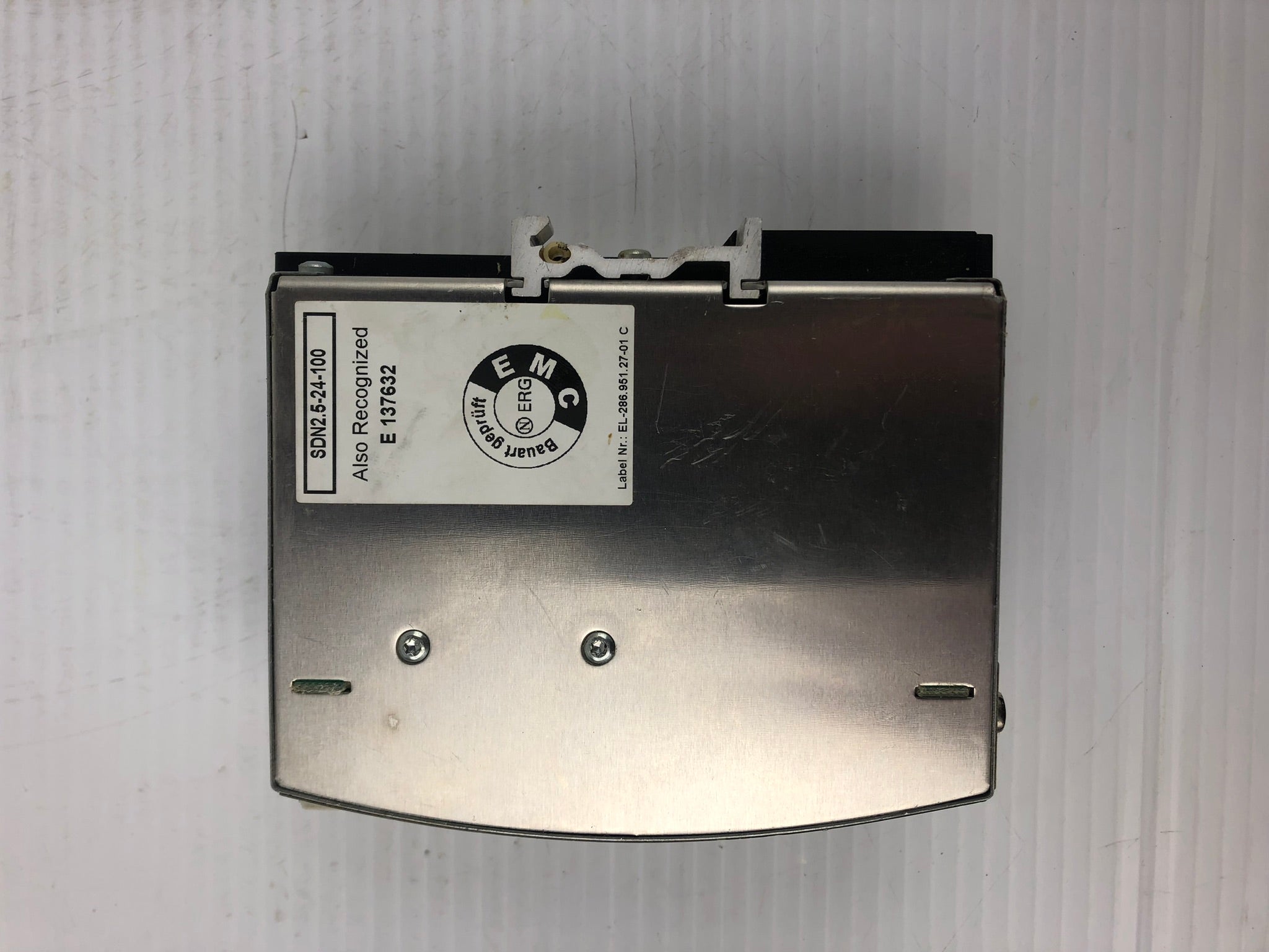 SOLA SDN 2.5-24-100 Power Supply 115/230 VAC 1.3/0.7 A 50/60 Hz Class 2