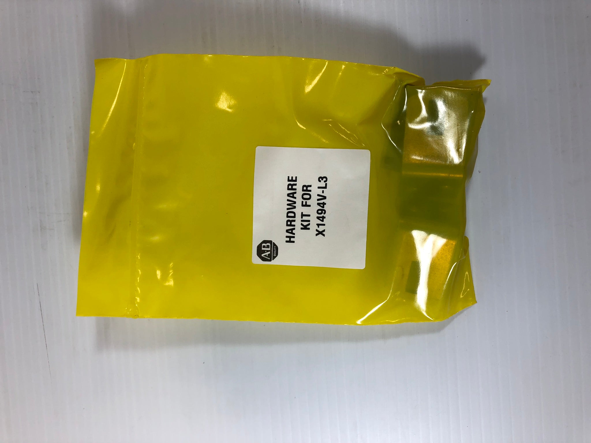 Allen-Bradley 1494V-L3 Door Hardware Kit Right Hand Top, Bottom Side Latching