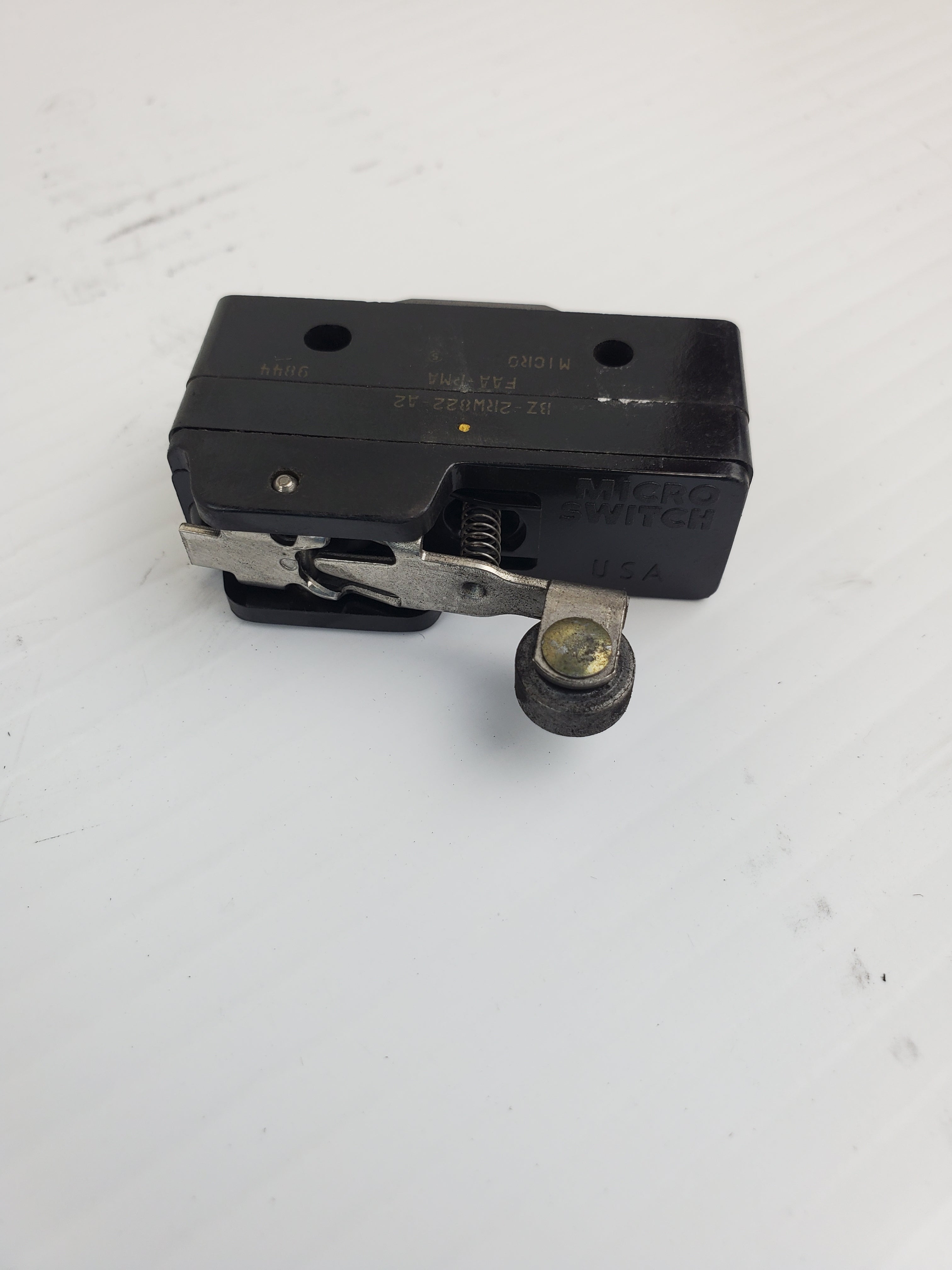 Honeywell BZ-2RW822-A2 Micro Switch/ Limit Switch