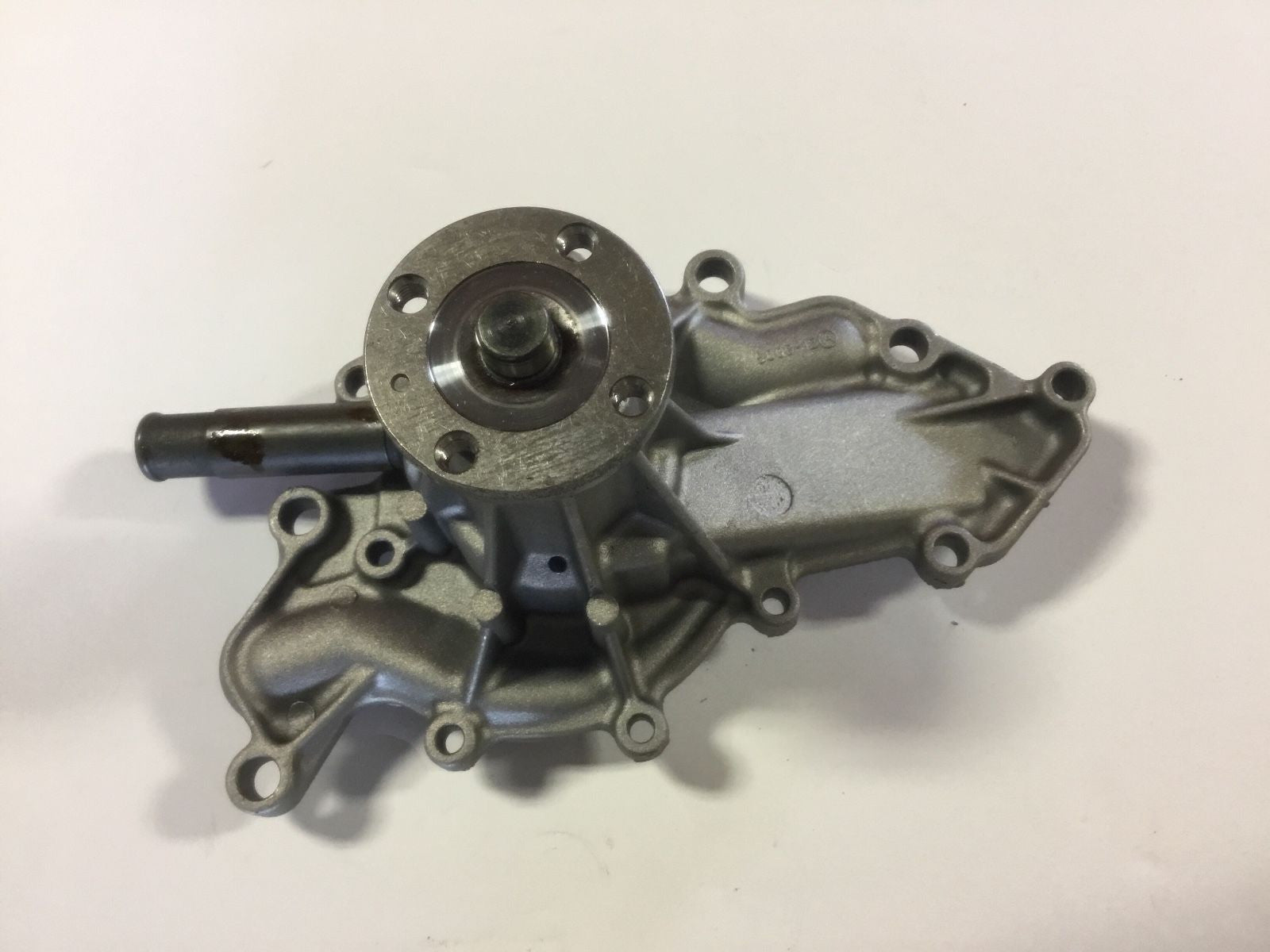 Engine Water Pump Interchangeable with Airtex AW5006