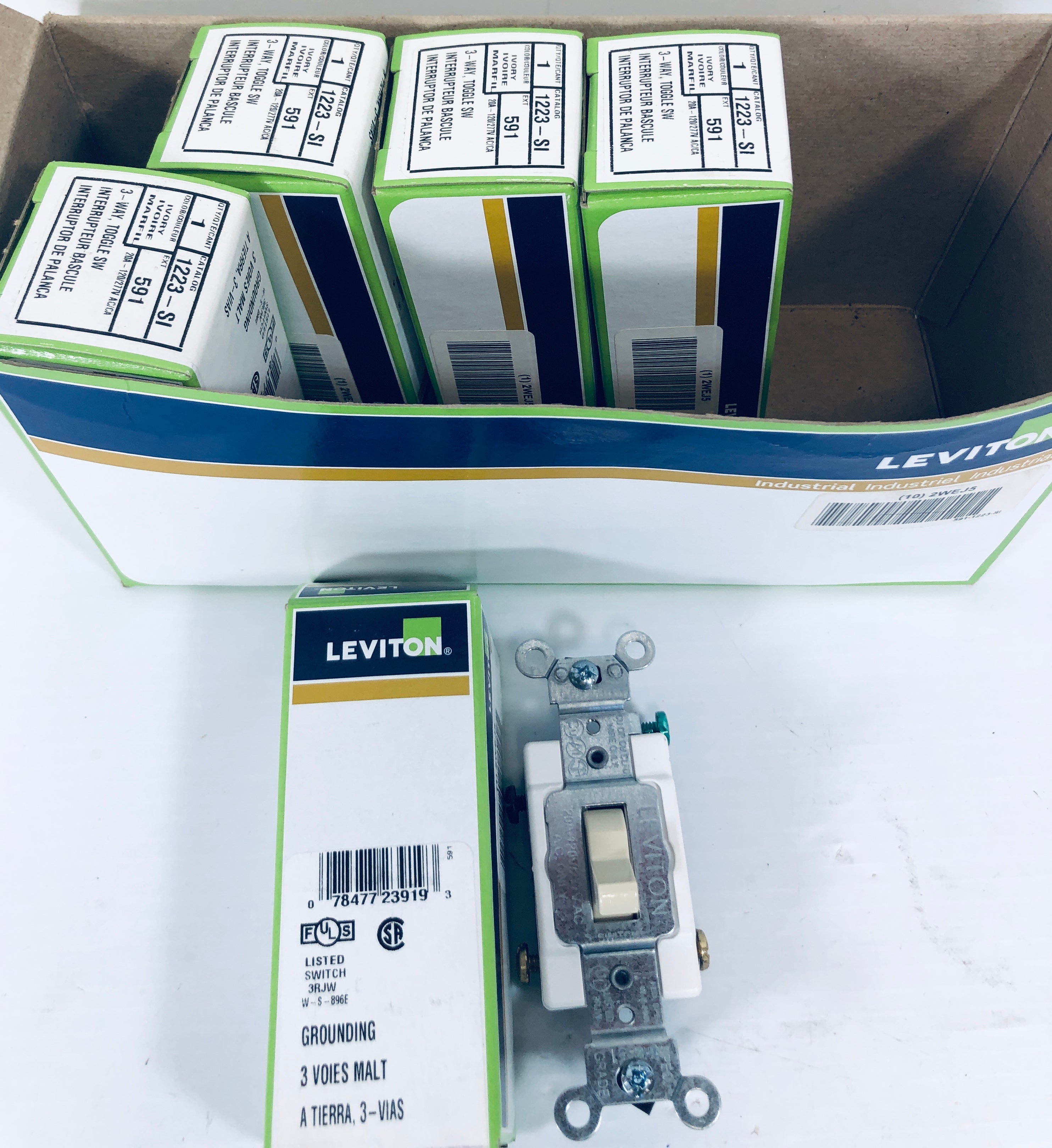 Leviton 3-Way Toggle 1223-SI (Lot of 5)