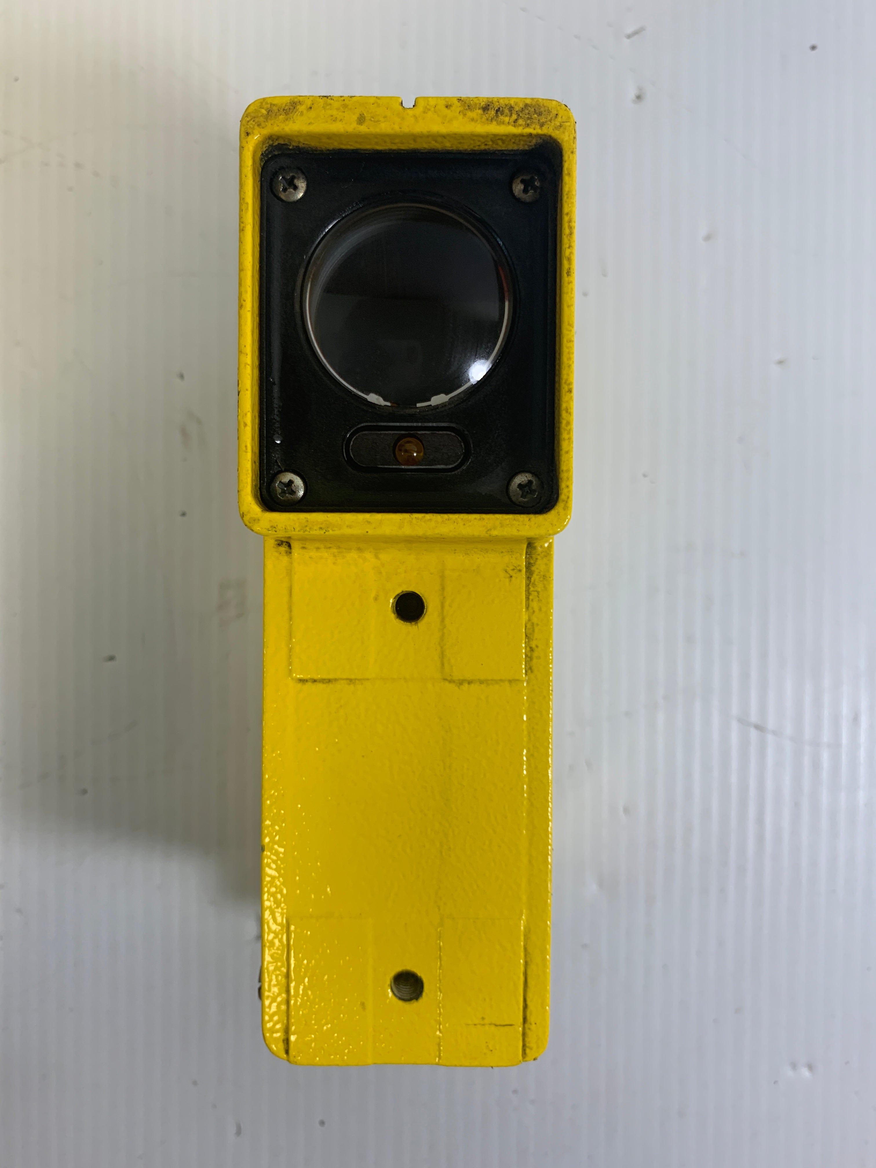 SICK Optic Photoelectric Sensor WSU 26-120 5VA 110/120V