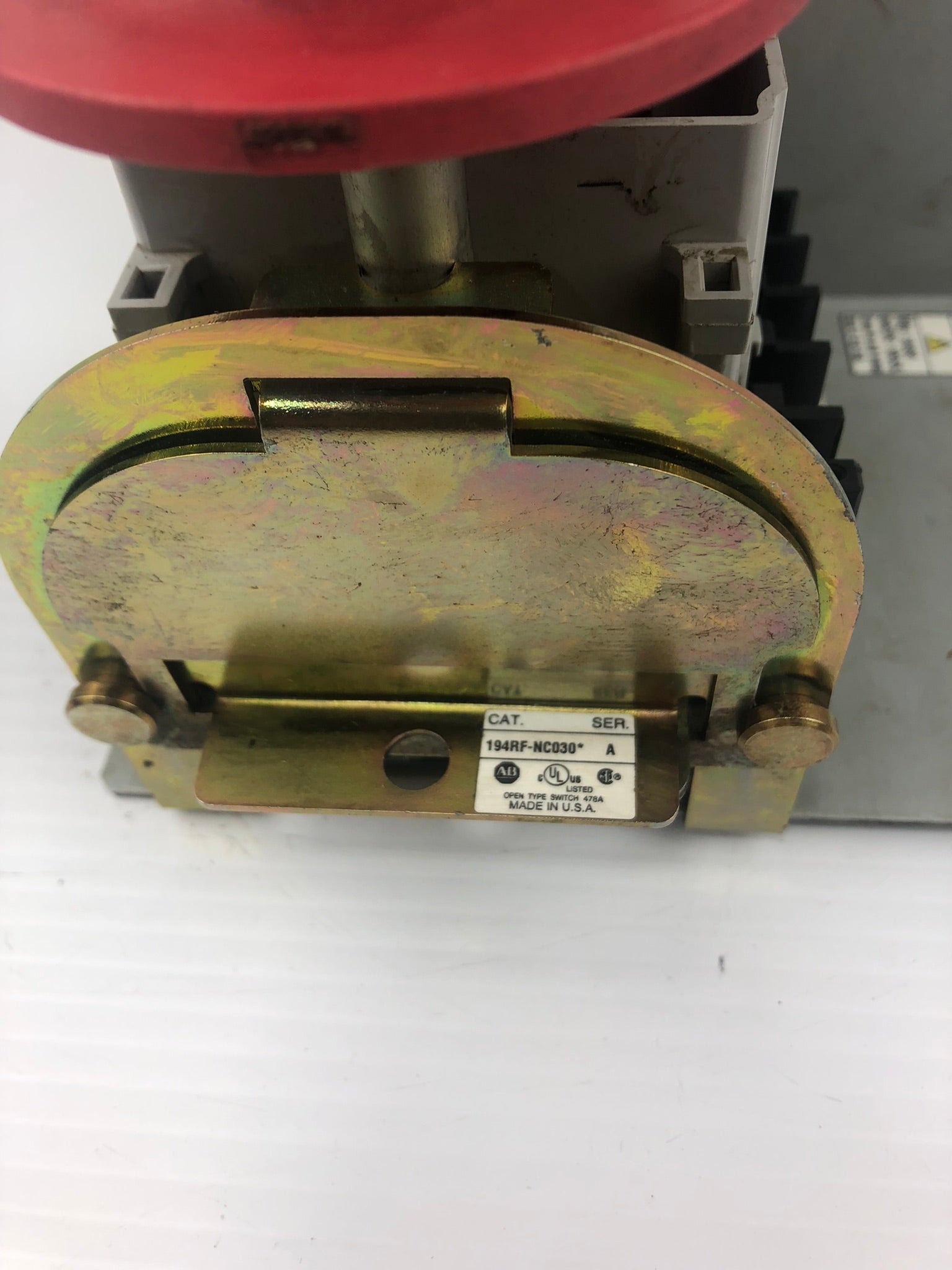 Allen-Bradley 194RF-NC030* Ser A Fused Disconnect Switch Mounted Broken Handle