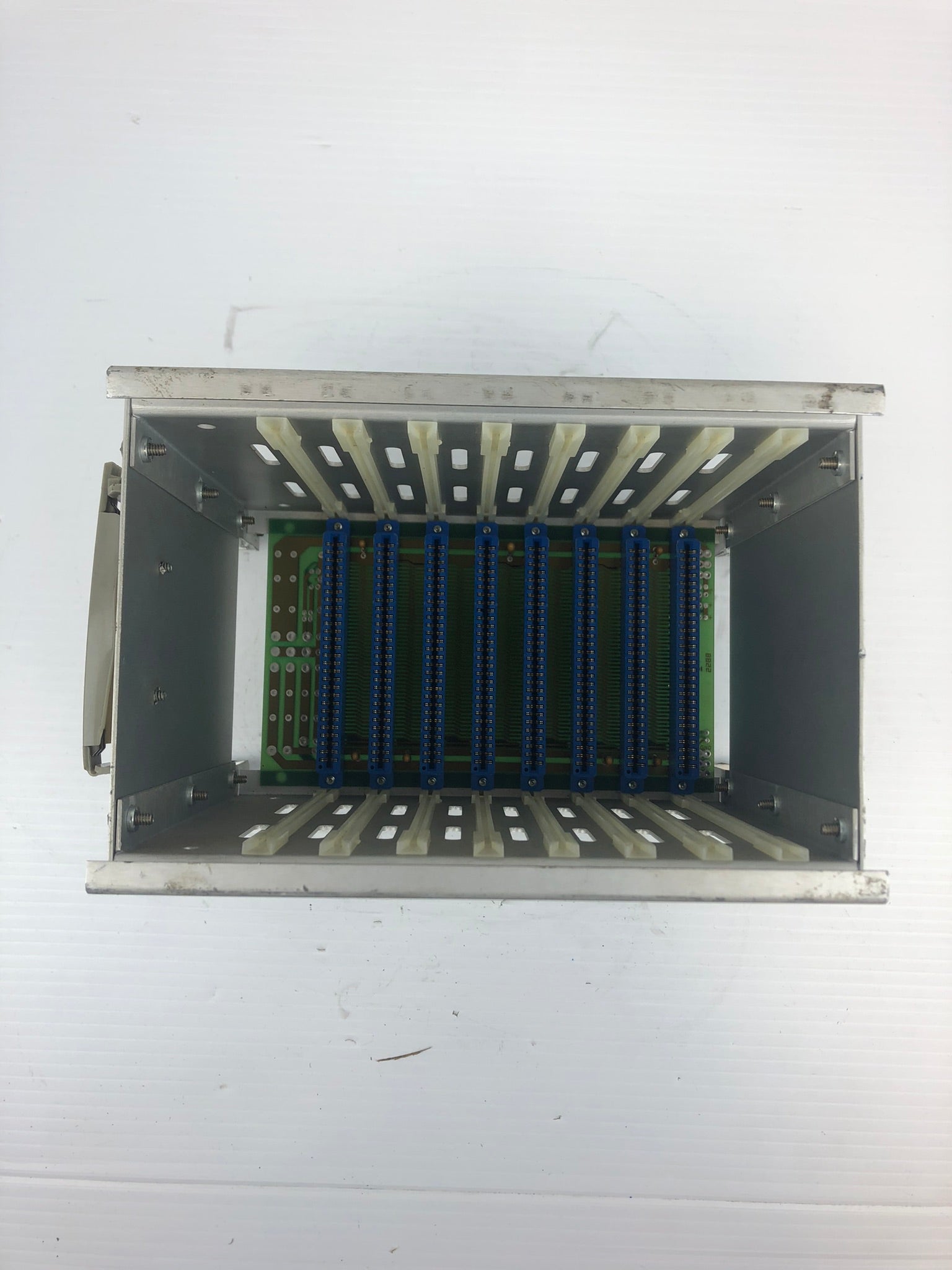 Micro-Aide 80-MB8 Circuit Board PLC Slot Rack Corecon With No Slotted Boards