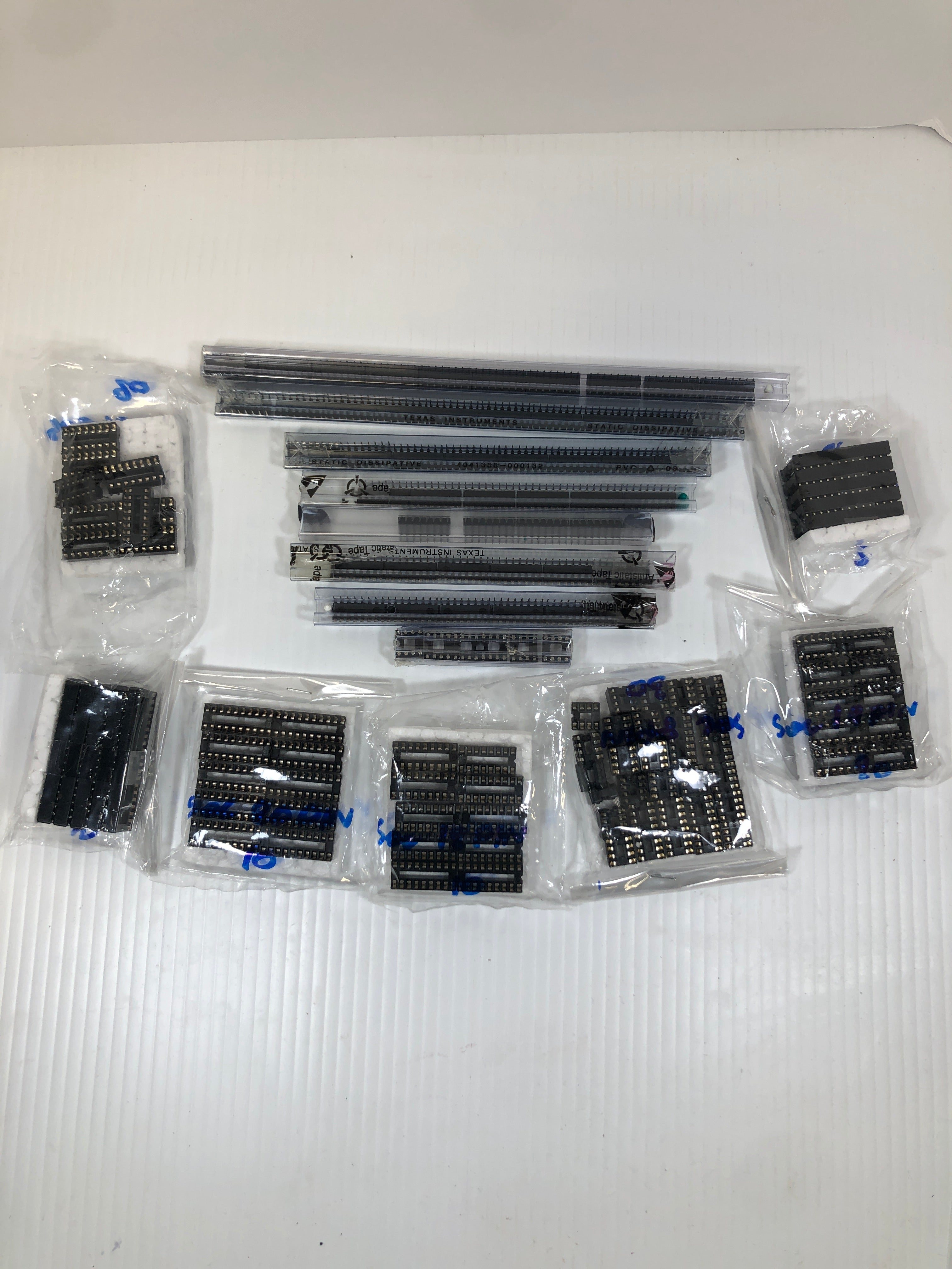 Presettable Up / Down Counters Dip Lot