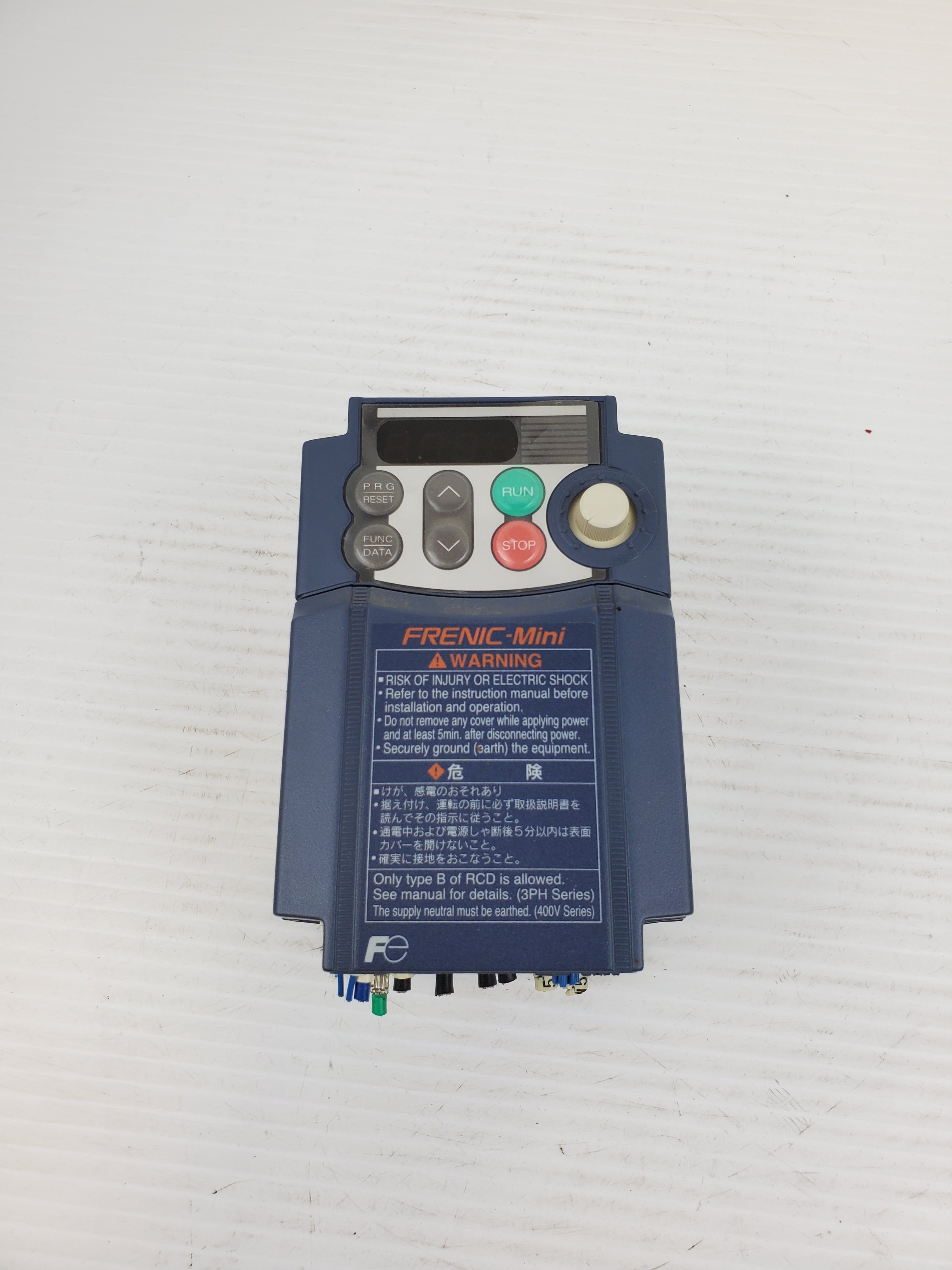 Fuji Electric FRN0.2C1S-2J Converter 3PH 200-240V 50/60Hz 1.8A