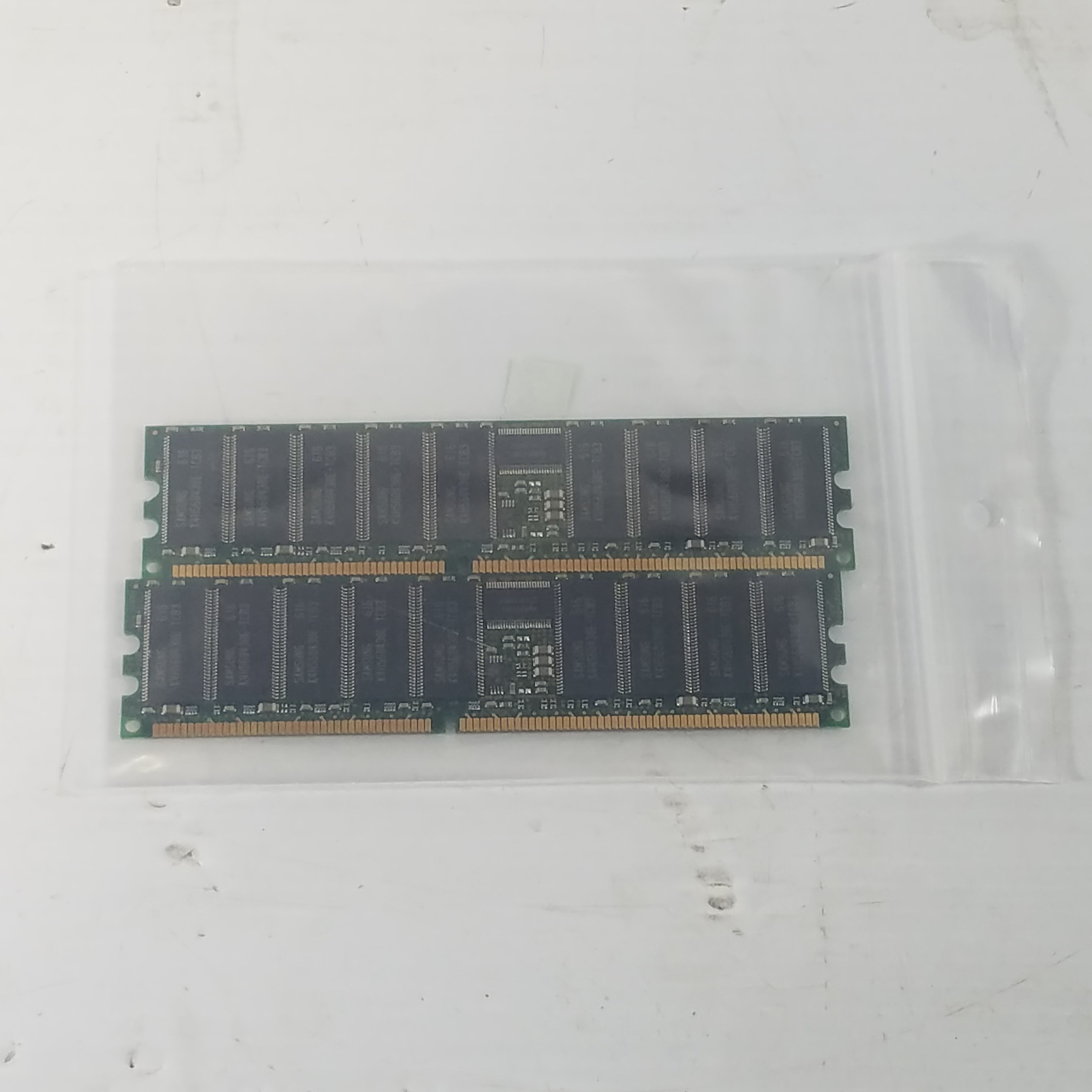 Kingston 1GB Kit KTM5037/1G 40P9485 (Kit of 2 512MB Modules)