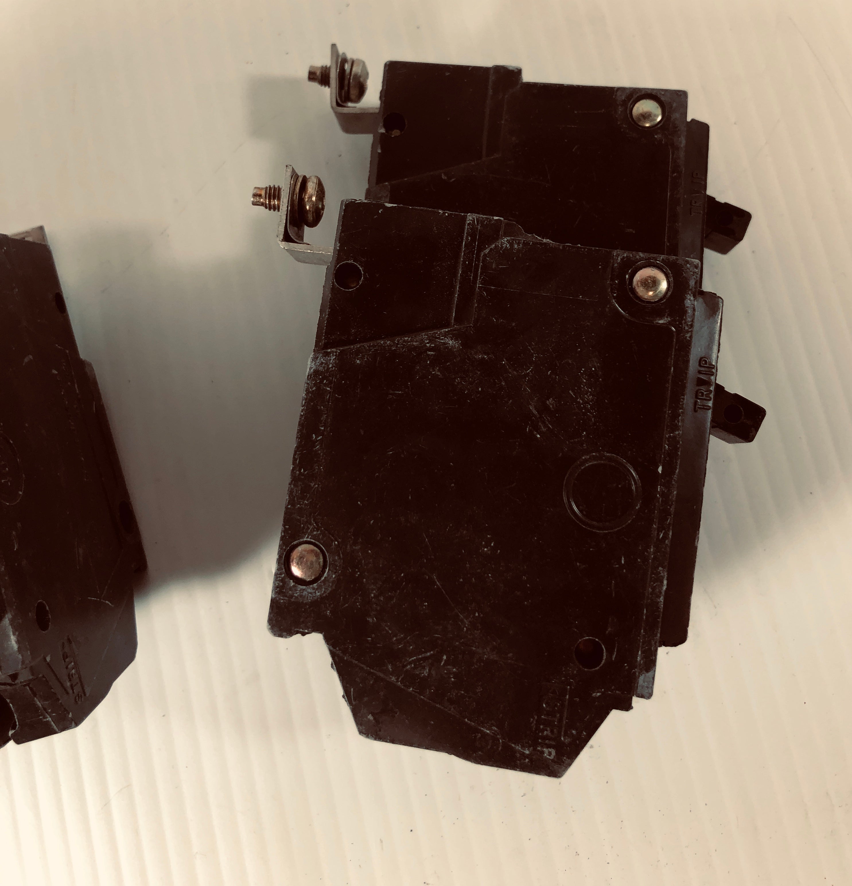 GE 20 Amp Circuit Breaker Single Pole - Lot of 5