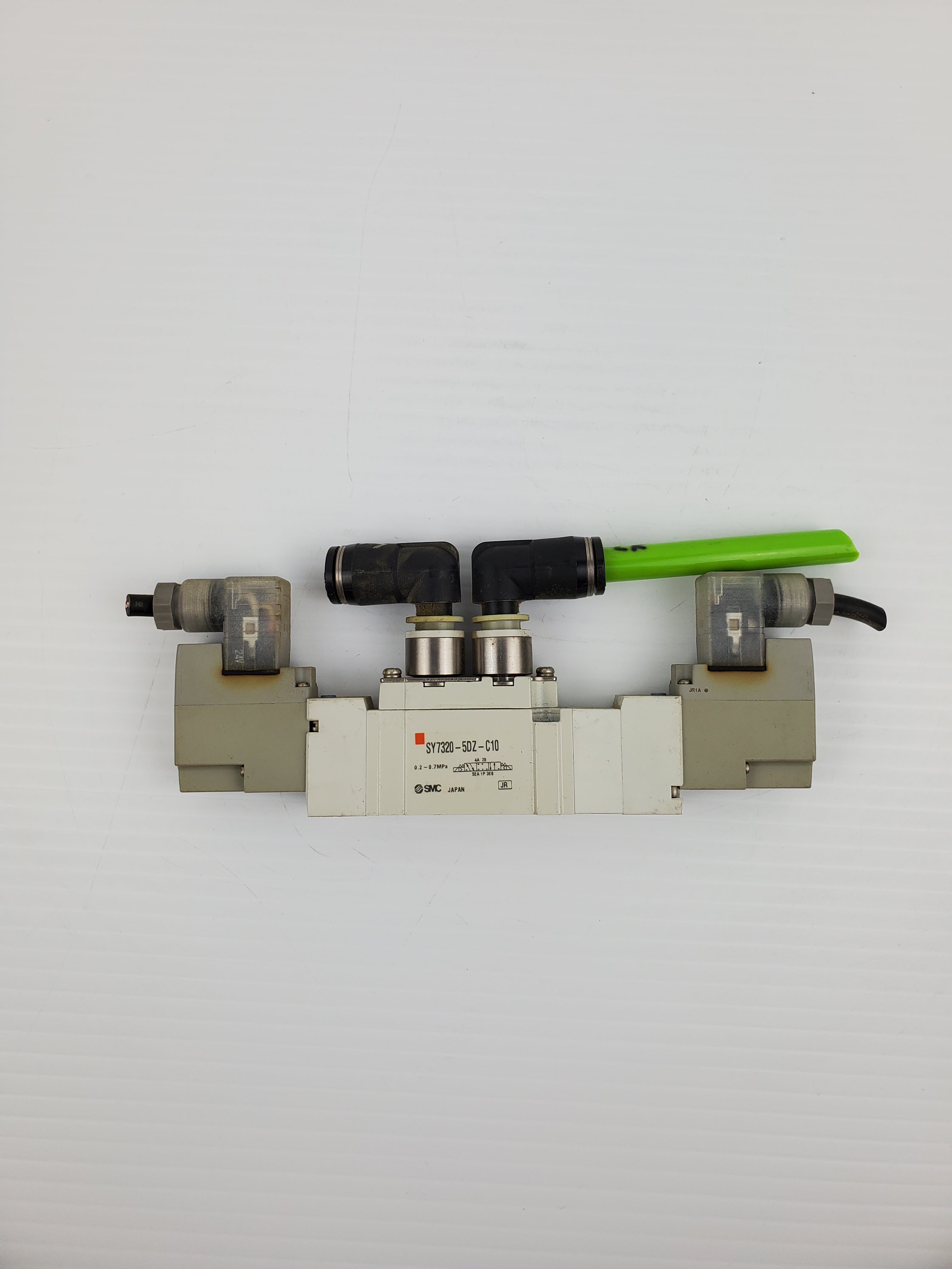 SMC SY7320-5DZ-C10 Solenoid Valve 0.2-0.7MPa