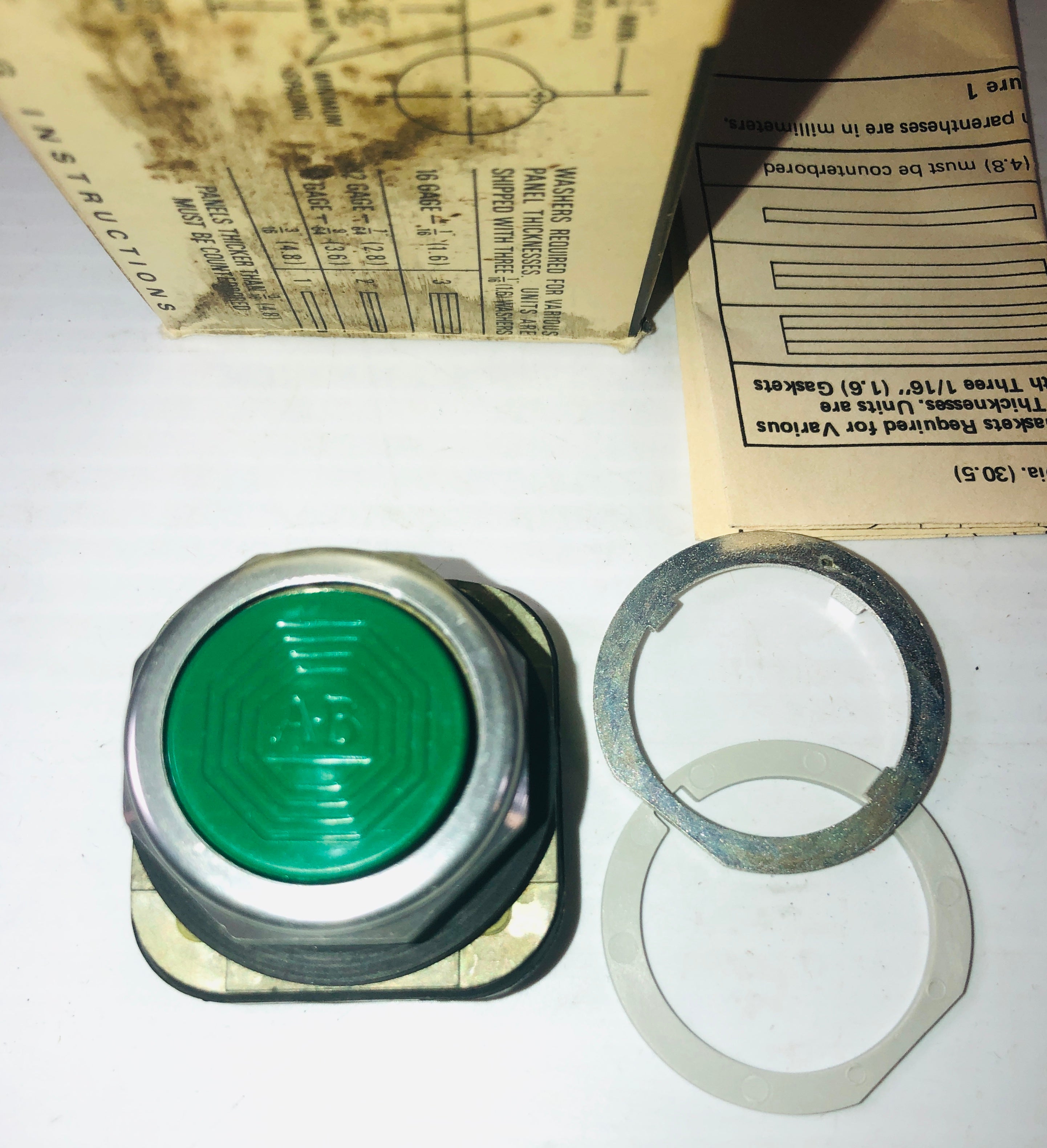 Allen-Bradley 800T-A1 Green Push Button