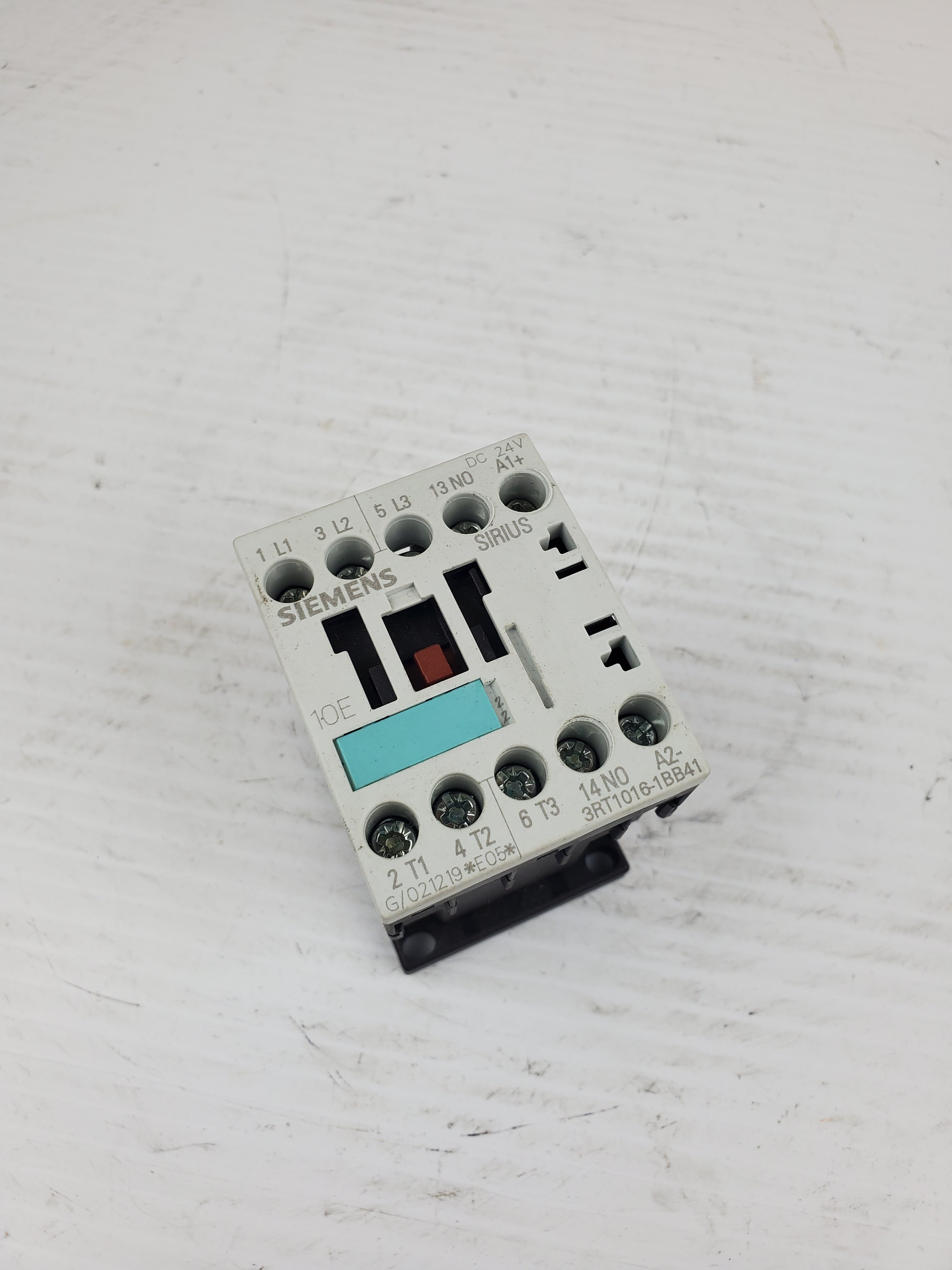 Siemens 3RT1016-1BB41 Contactor G/021219*E05* DC 24V