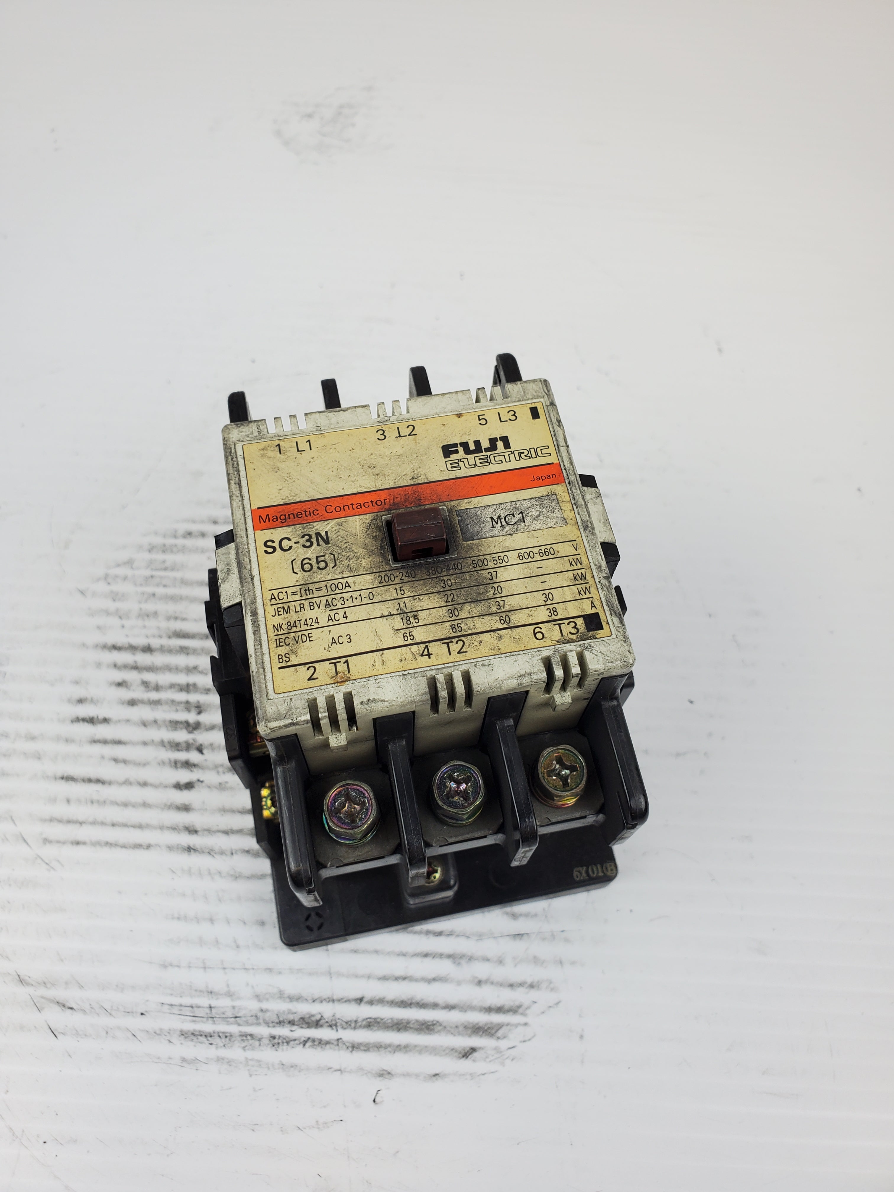 Fuji Electric SC-3N (65) Magnetic Contactor 4NC2H# SC3N65