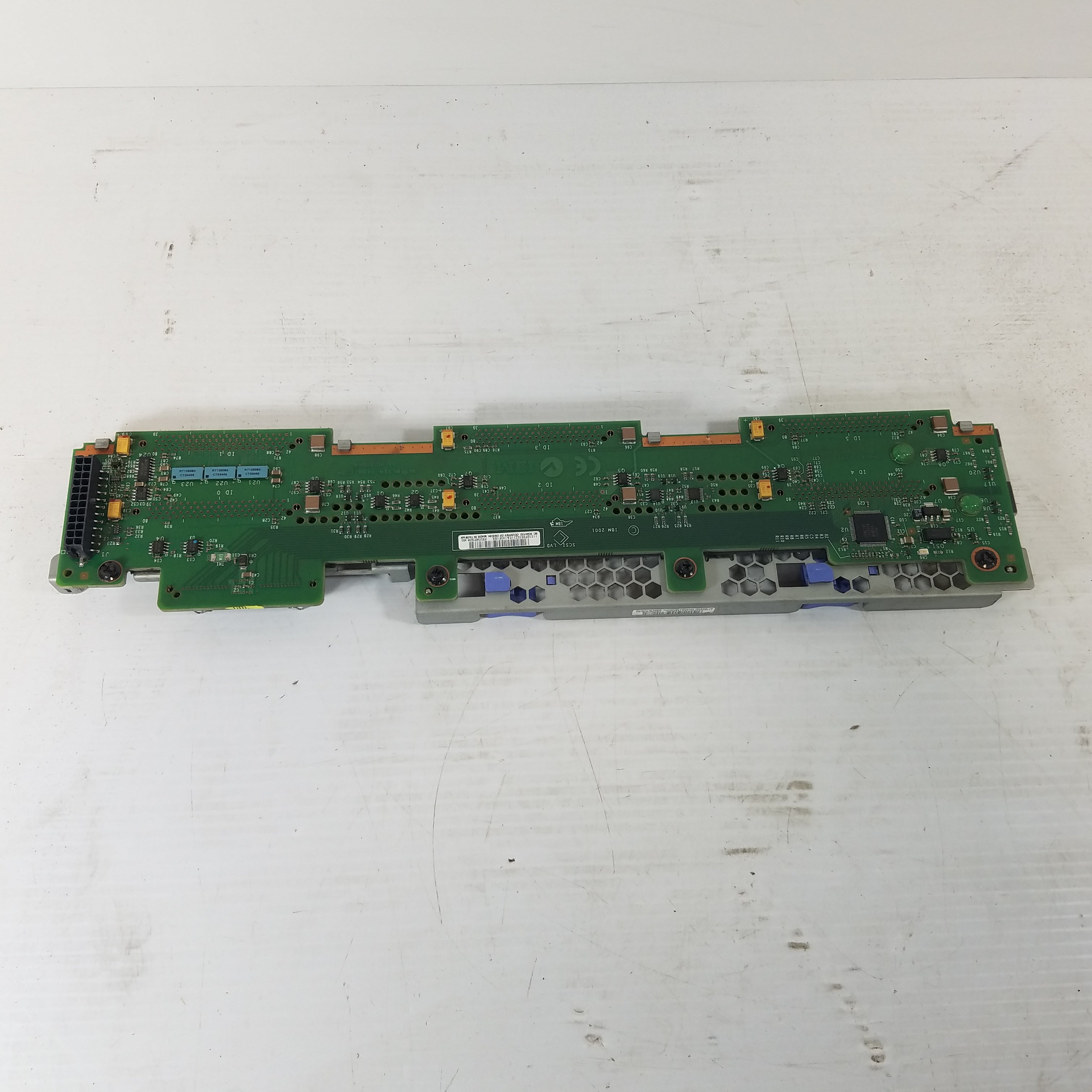IBM xSeries 345 SCSI HDD Backplane Bracket and Board 01R0677 59P5856